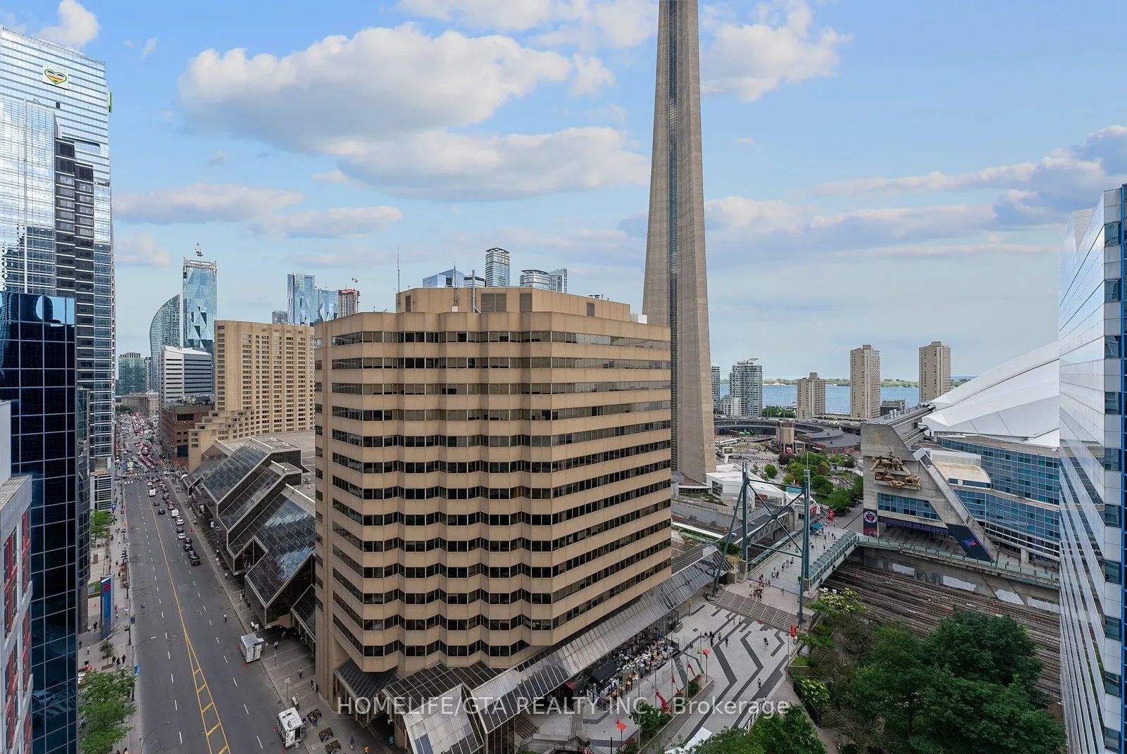300 Front Street, #1811