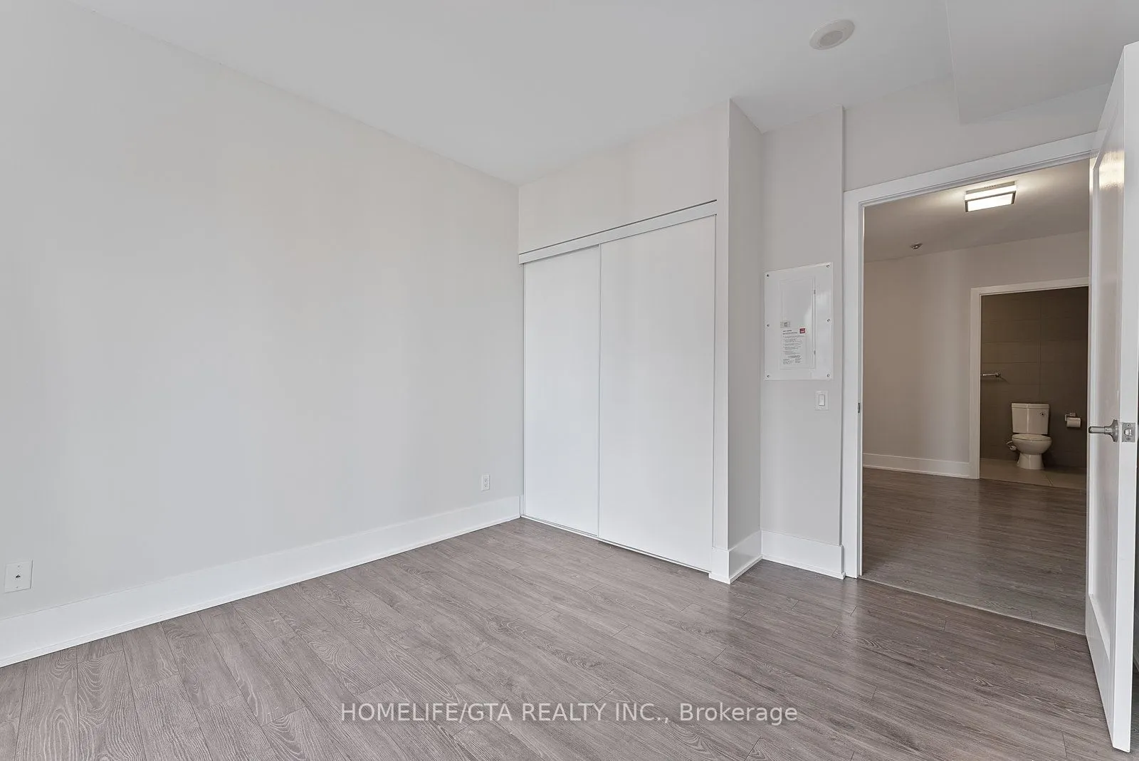 300 Front Street, #1811