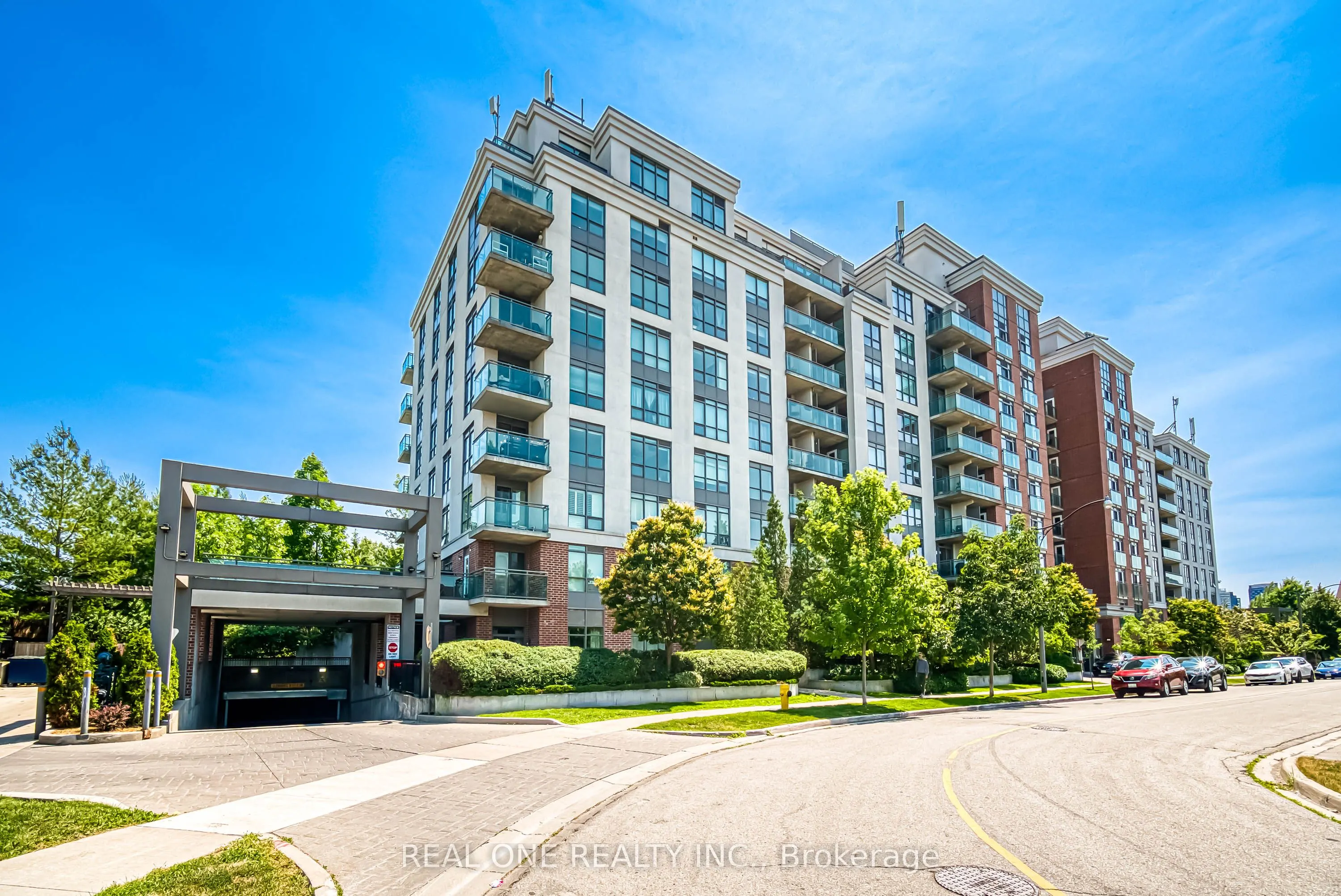120 Dallimore Circle, #723