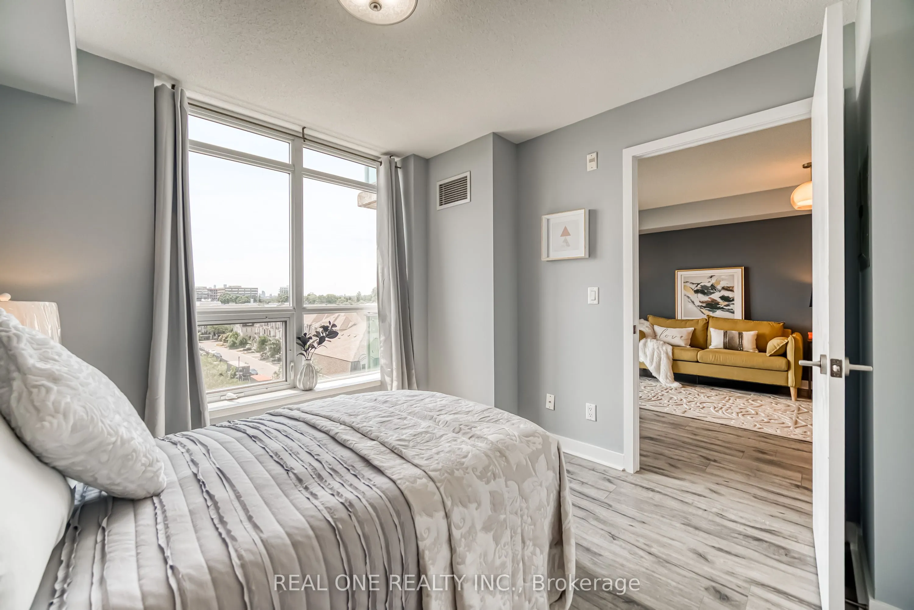 120 Dallimore Circle, #723