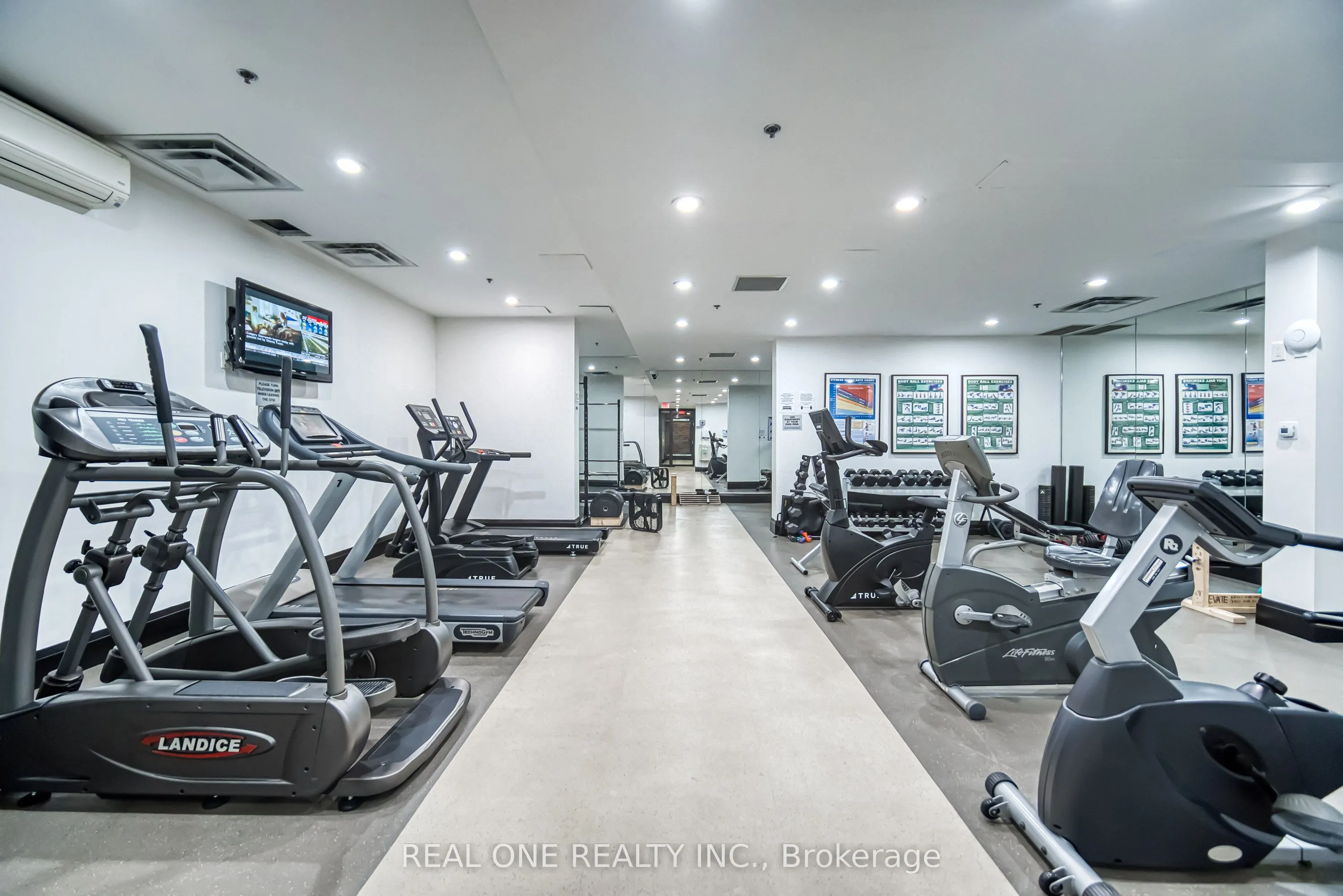 120 Dallimore Circle, #723