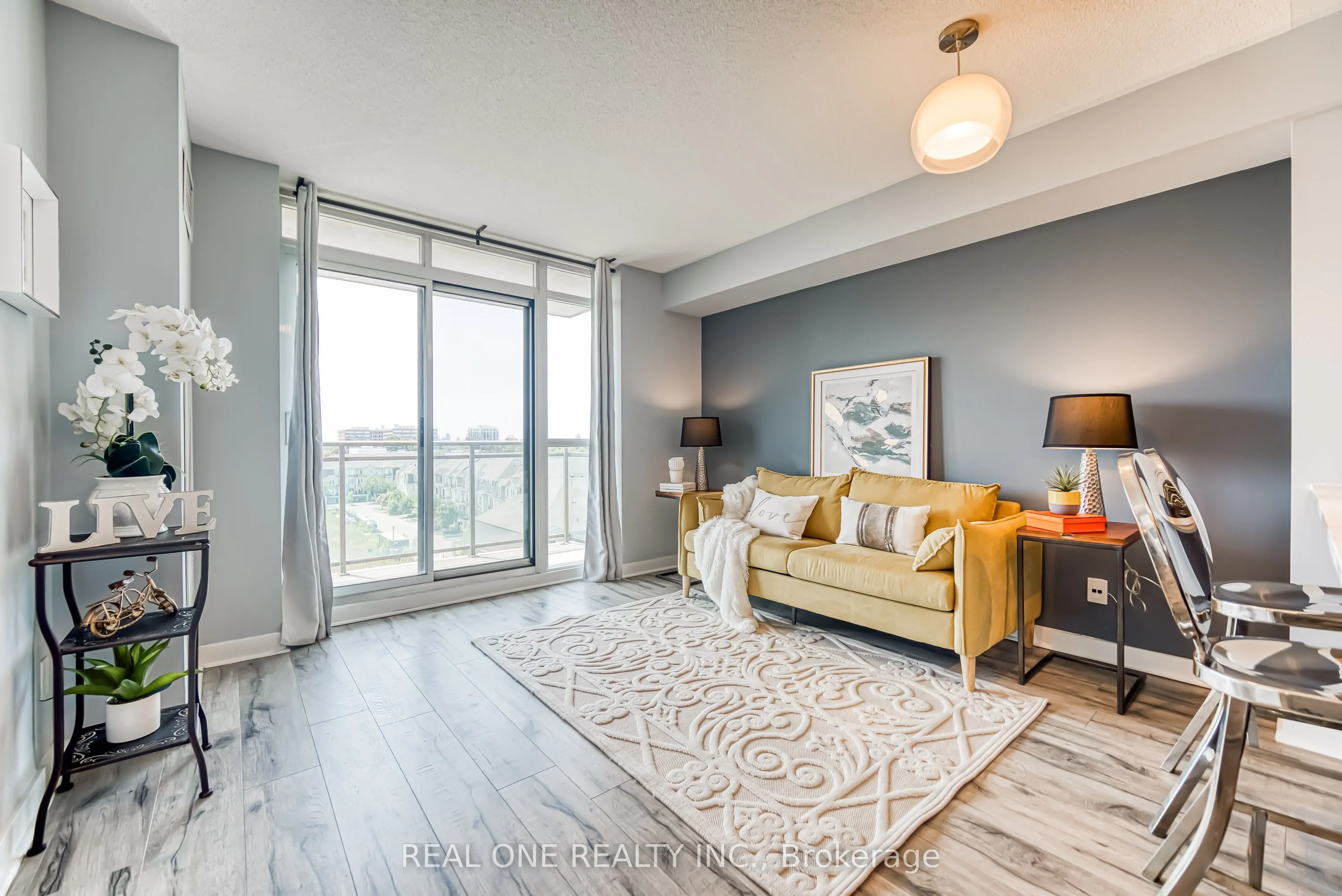 120 Dallimore Circle, #723