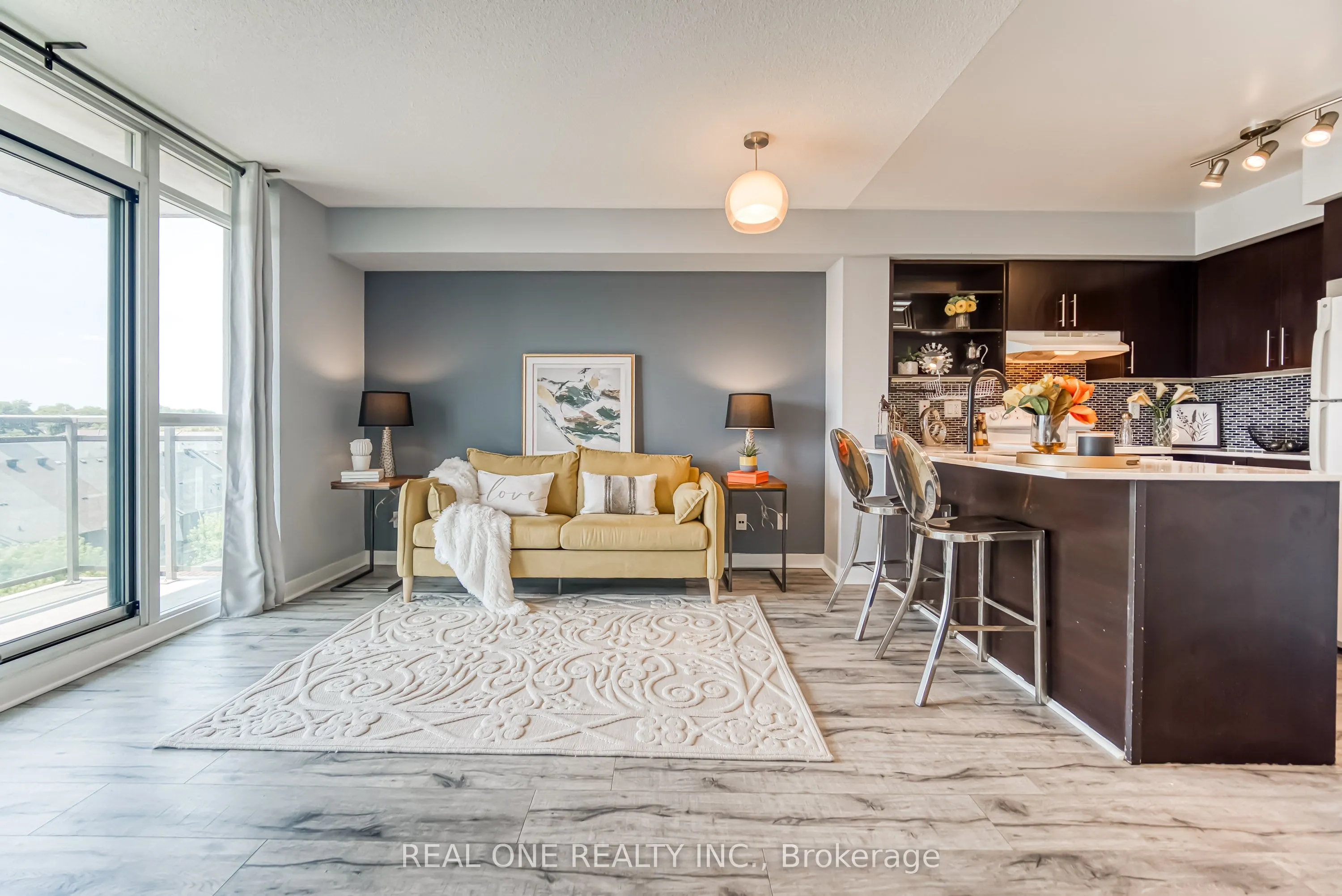 120 Dallimore Circle, #723