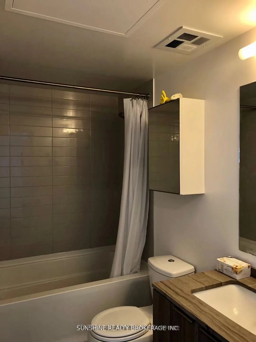 11 Wellesley Street W, #2113