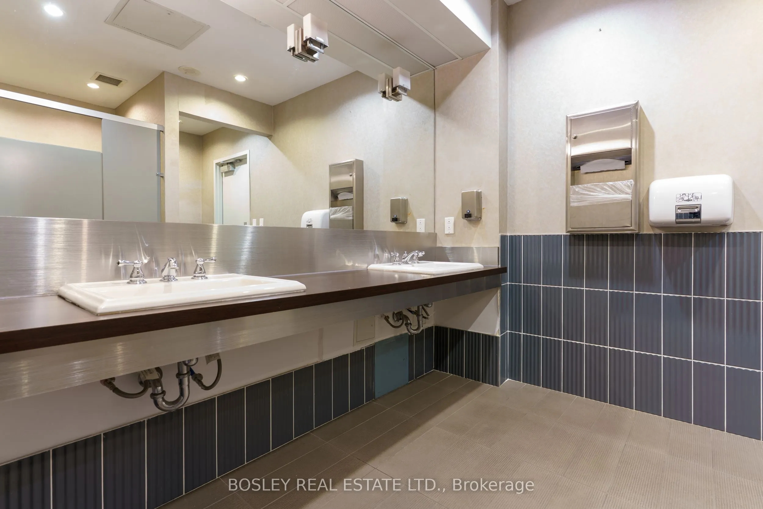 1105 Leslie Street, #801