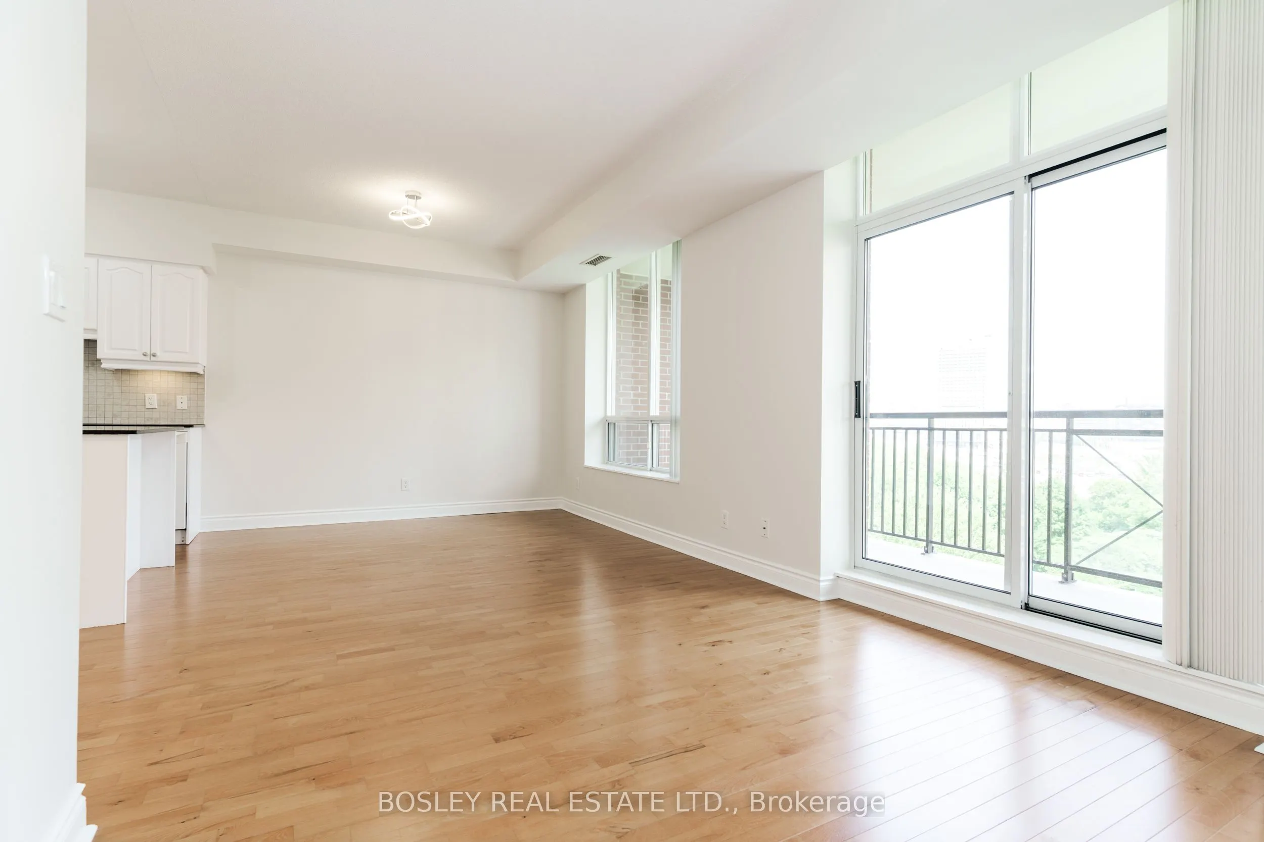 1105 Leslie Street, #801