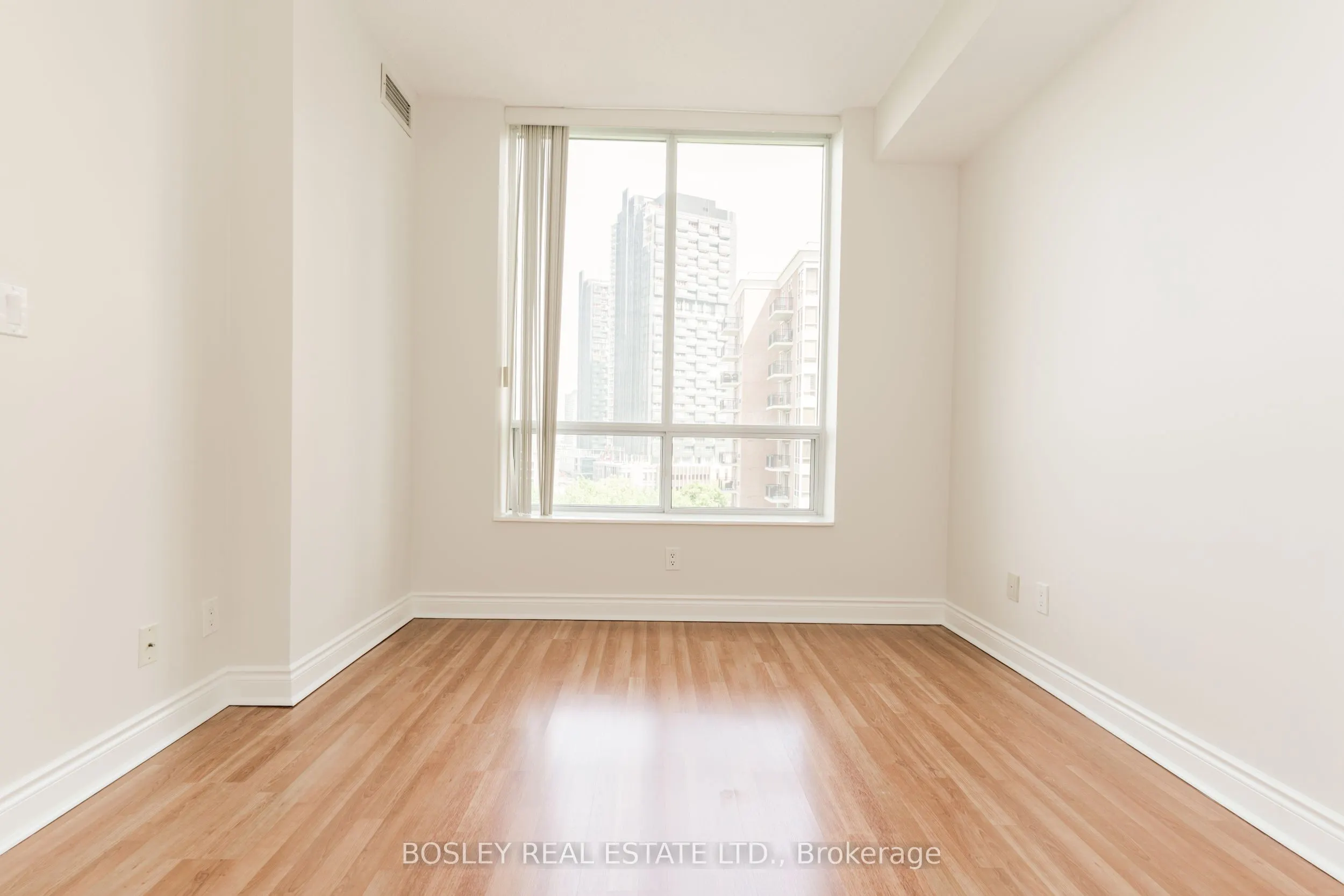 1105 Leslie Street, #801