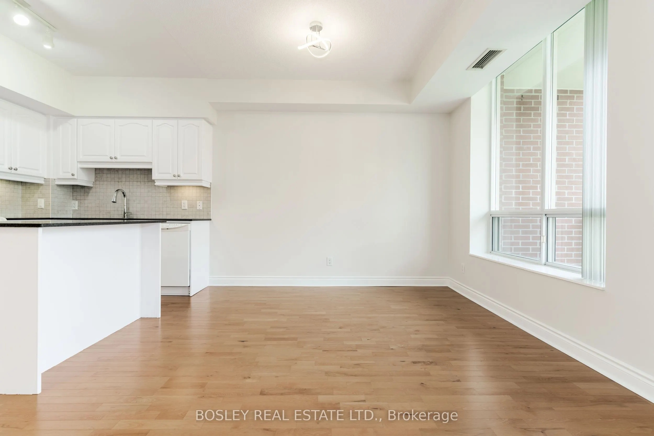 1105 Leslie Street, #801