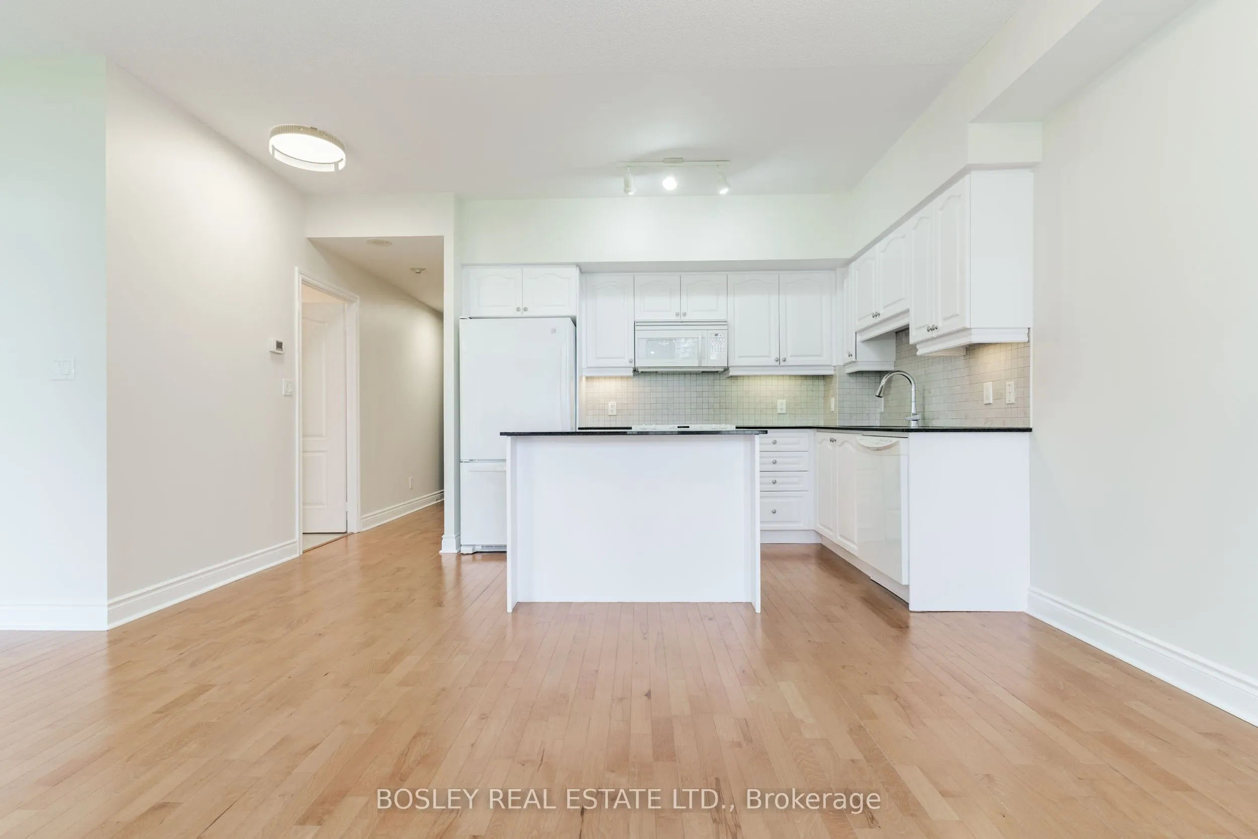 1105 Leslie Street, #801