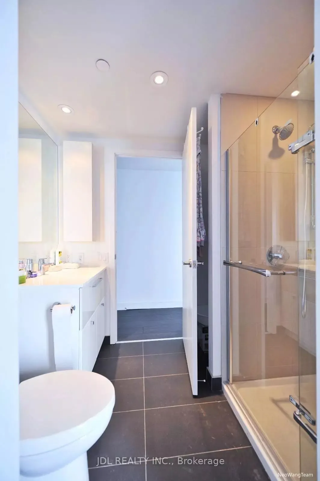 15 GRENVILLE Street, #4408