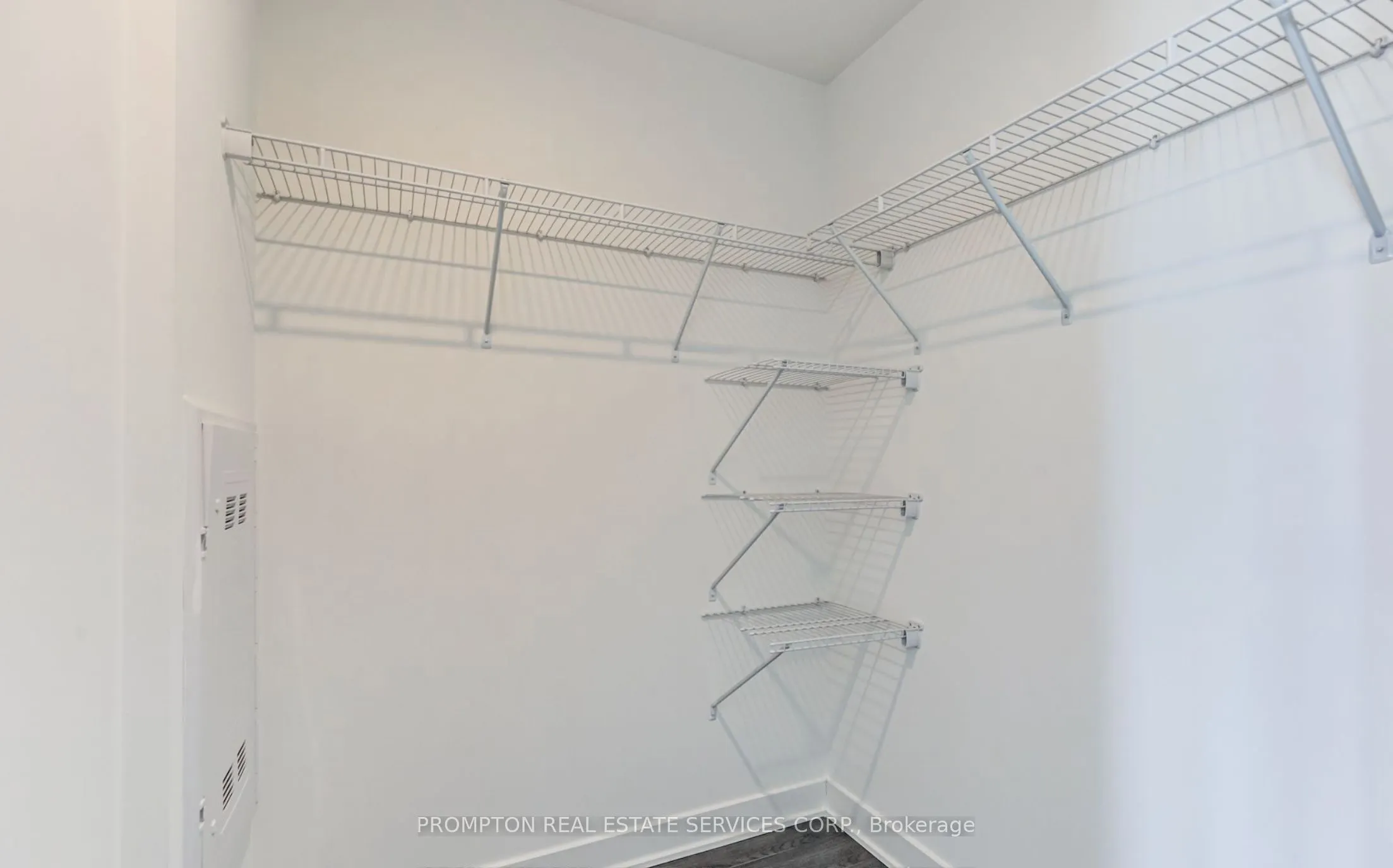 19 Bathurst Street, #3808
