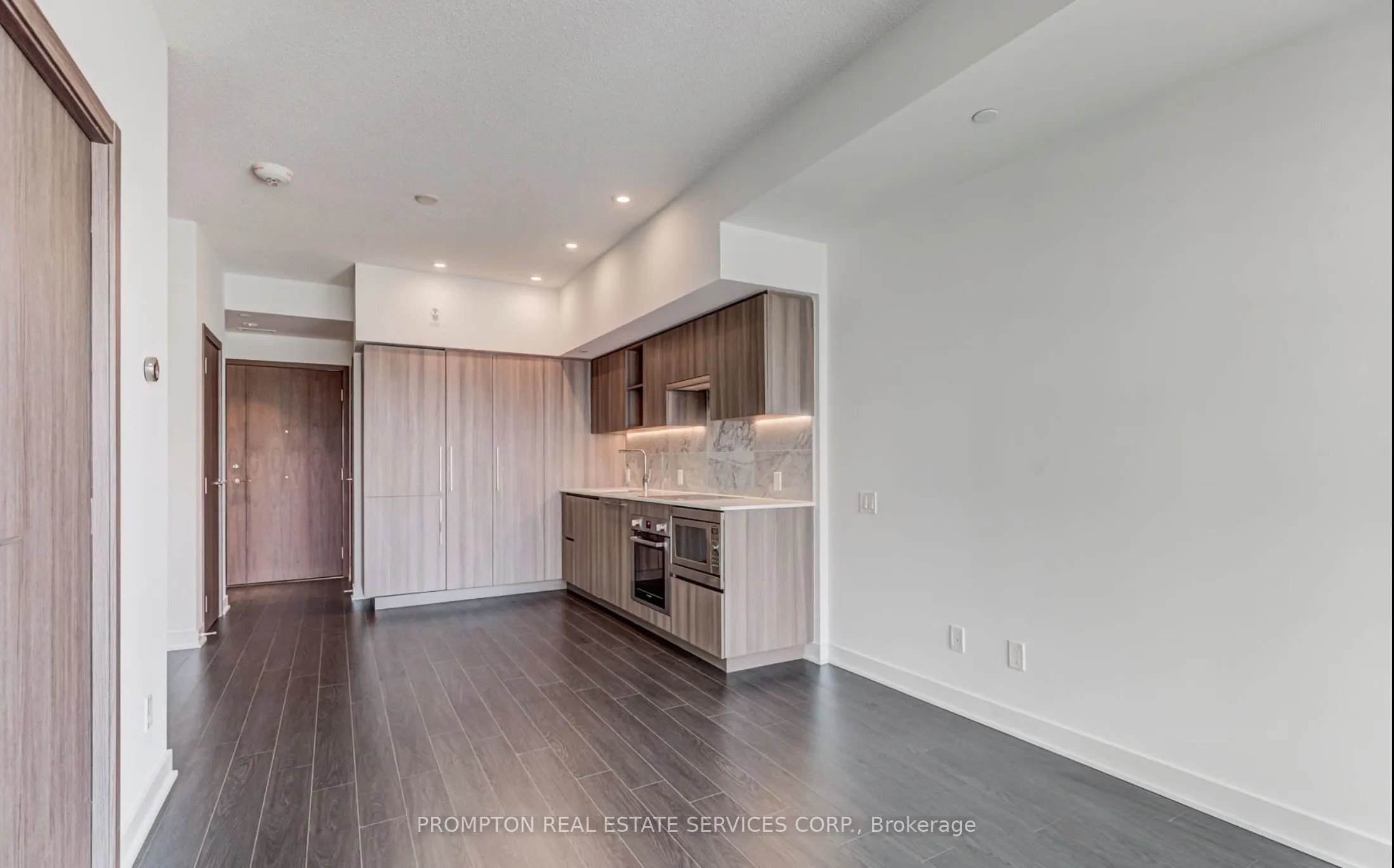 19 Bathurst Street, #3808