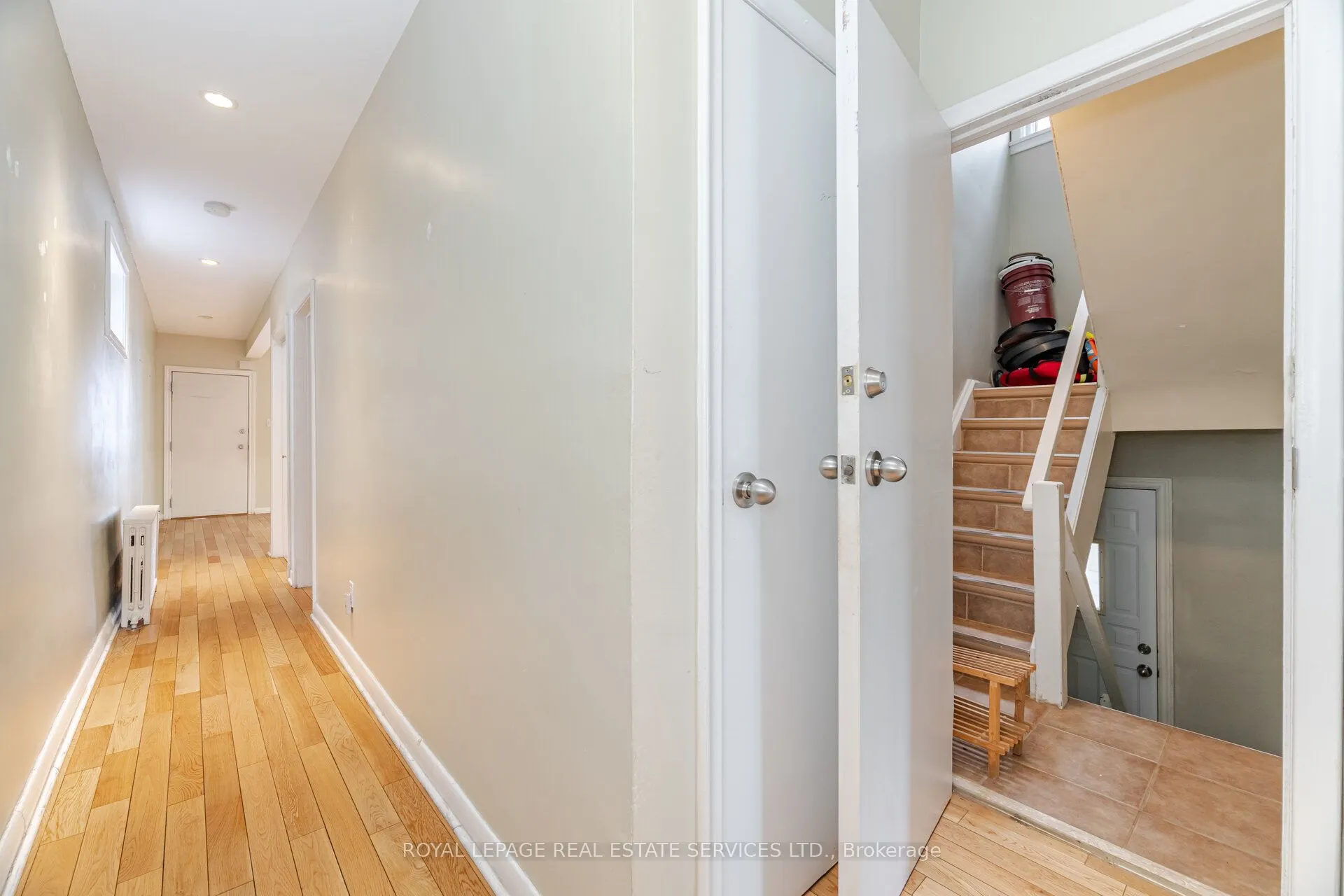 475 Winona Drive, #3 Upper