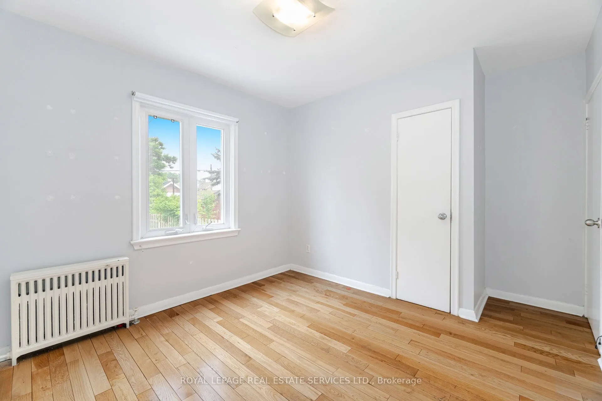 475 Winona Drive, #3 Upper