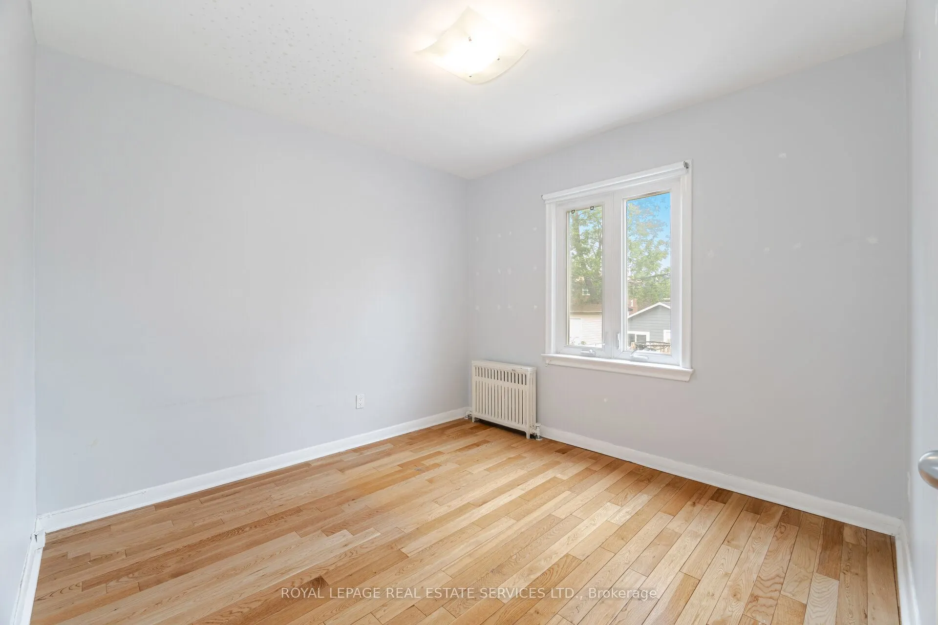 475 Winona Drive, #3 Upper
