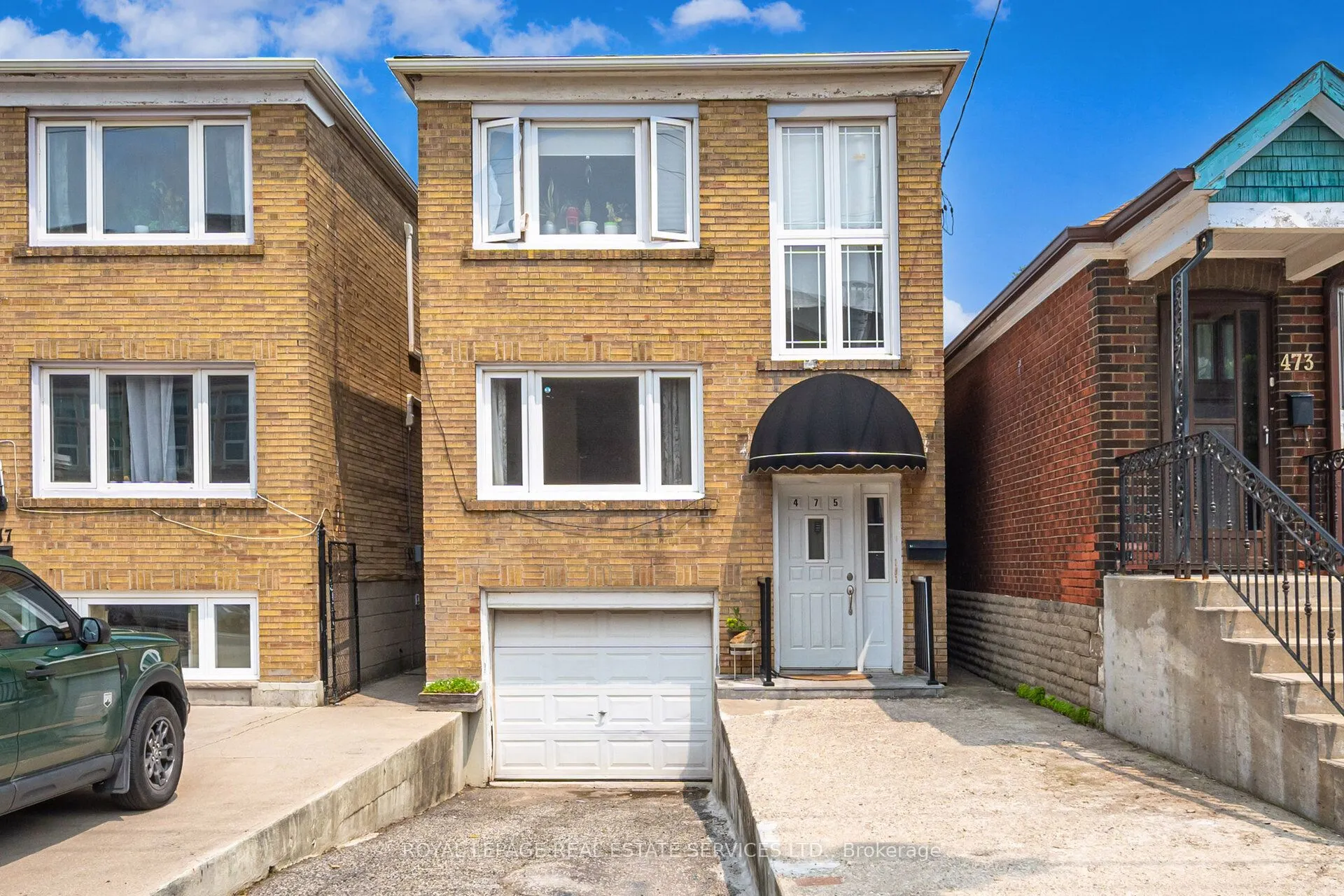 475 Winona Drive, #3 Upper