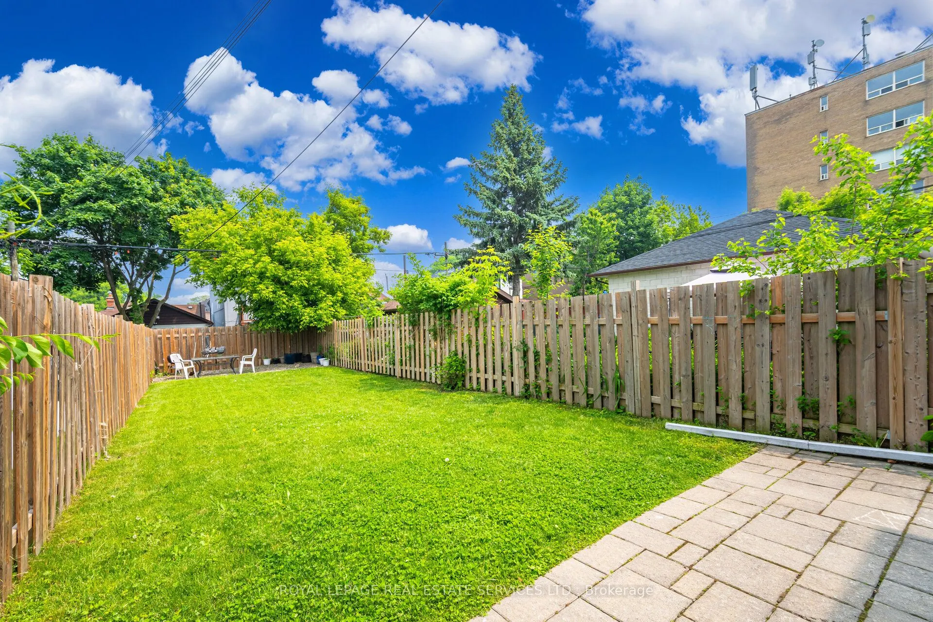 475 Winona Drive, #3 Upper
