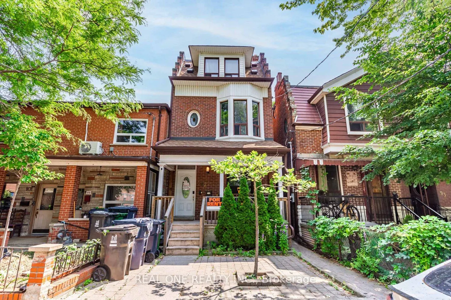 97 Lippincott Street