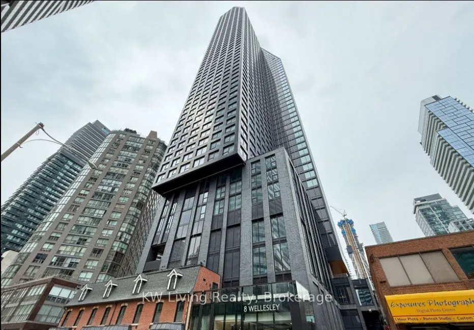 8 Wellesley Street W, #5007