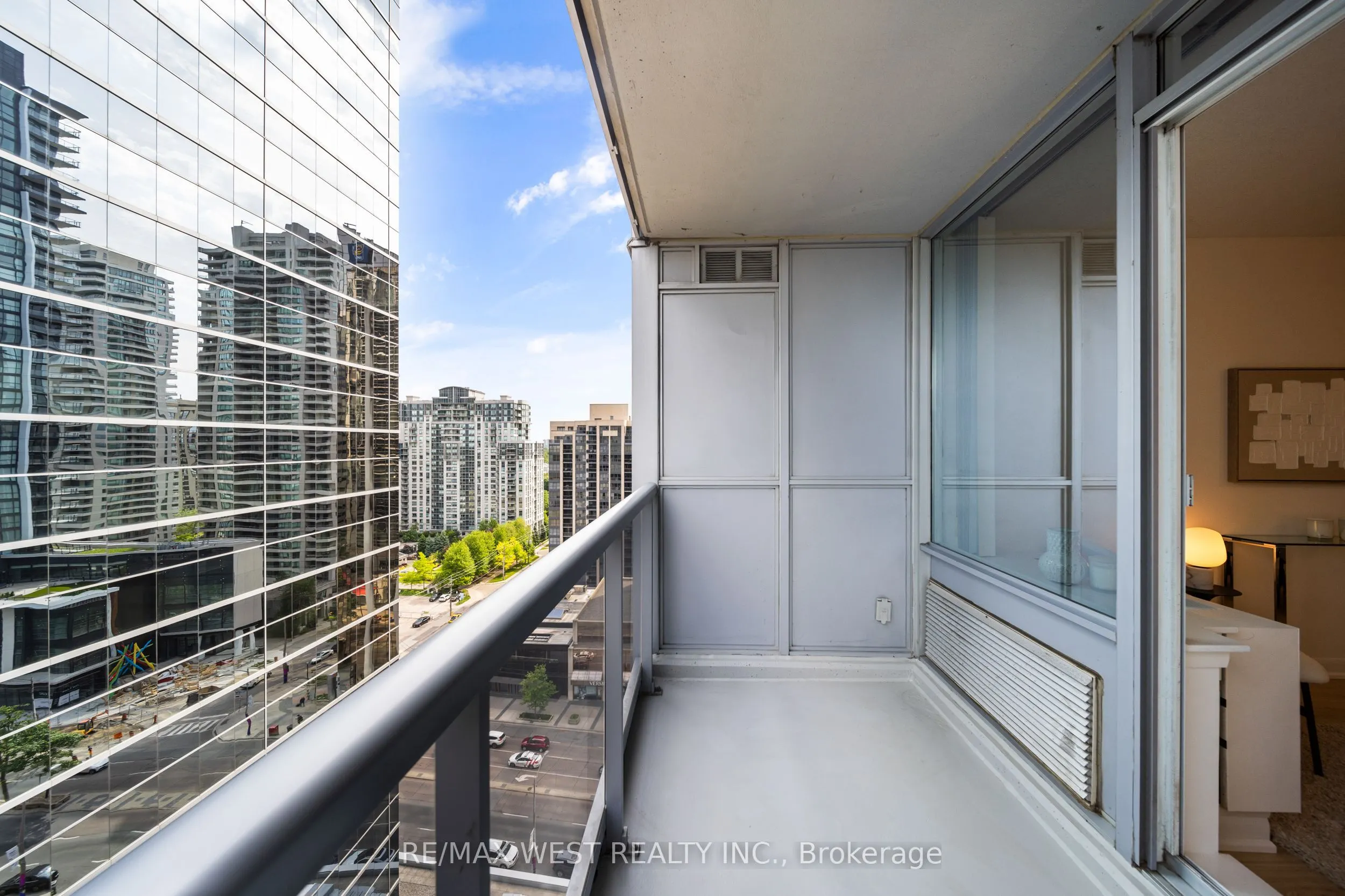 4978 Yonge Street, #1912