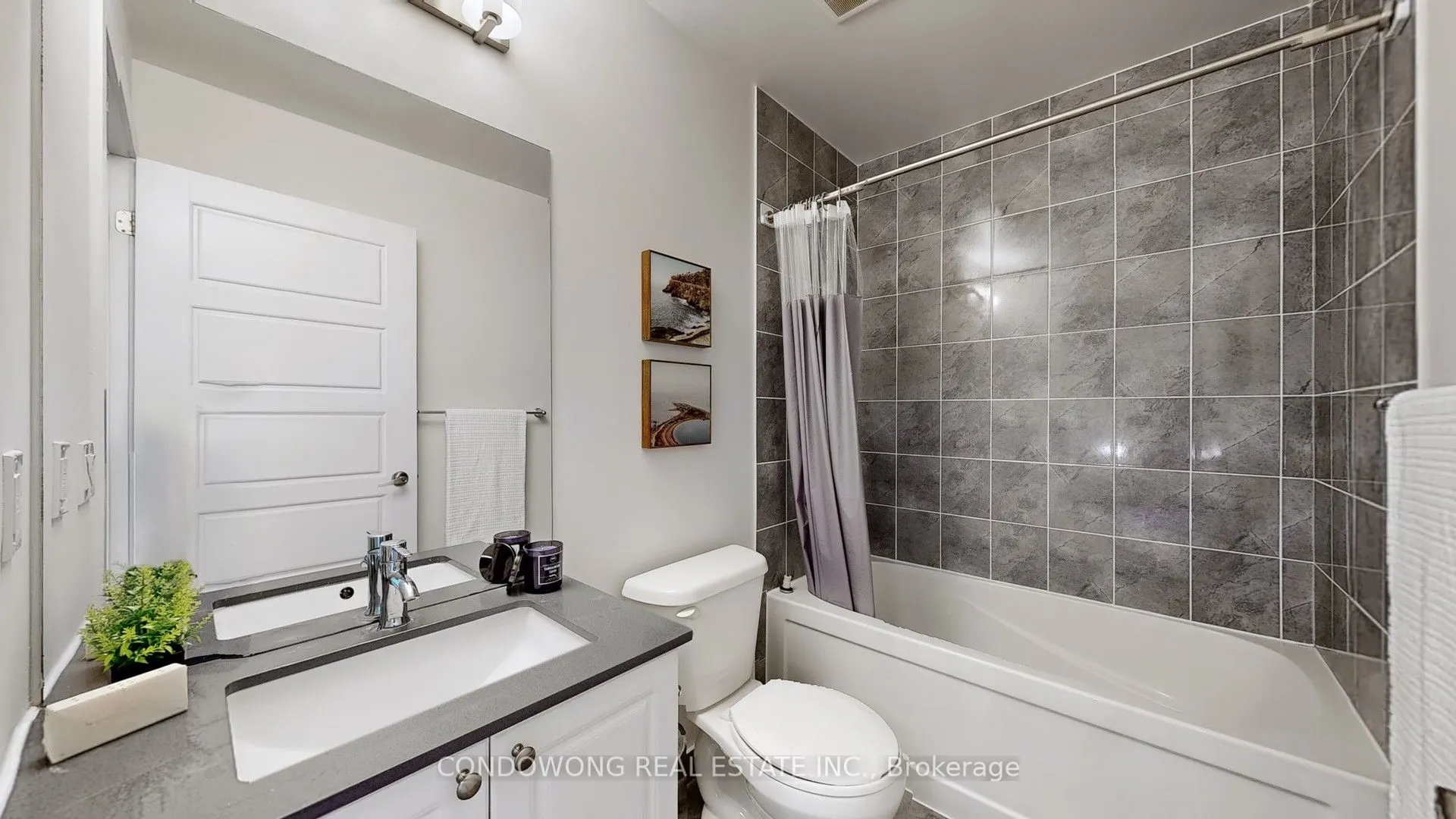 7 Kenaston Gardens, #904