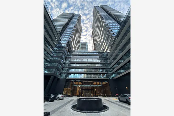 127 Broadway Avenue