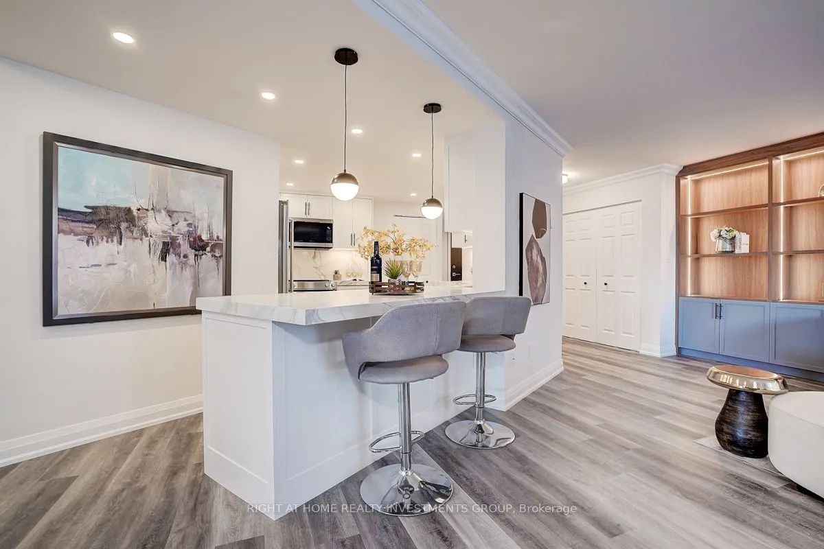 15 McMurrich Street, #1202