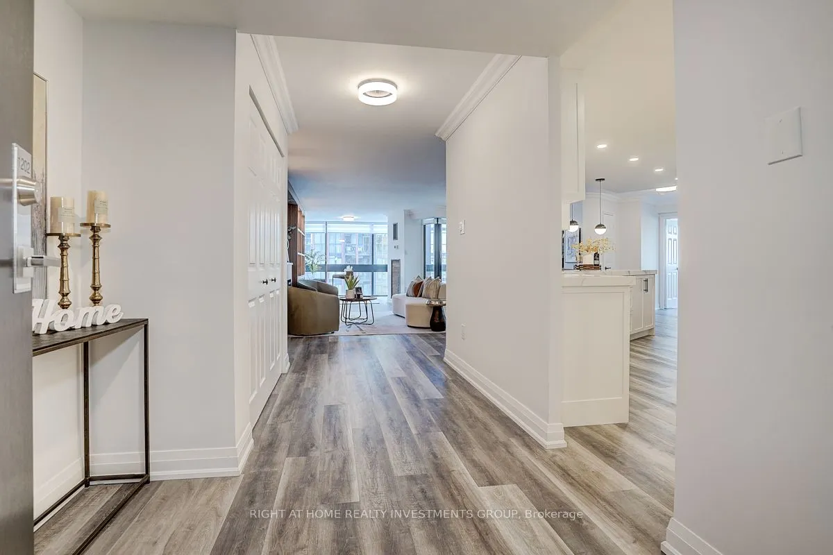 15 McMurrich Street, #1202