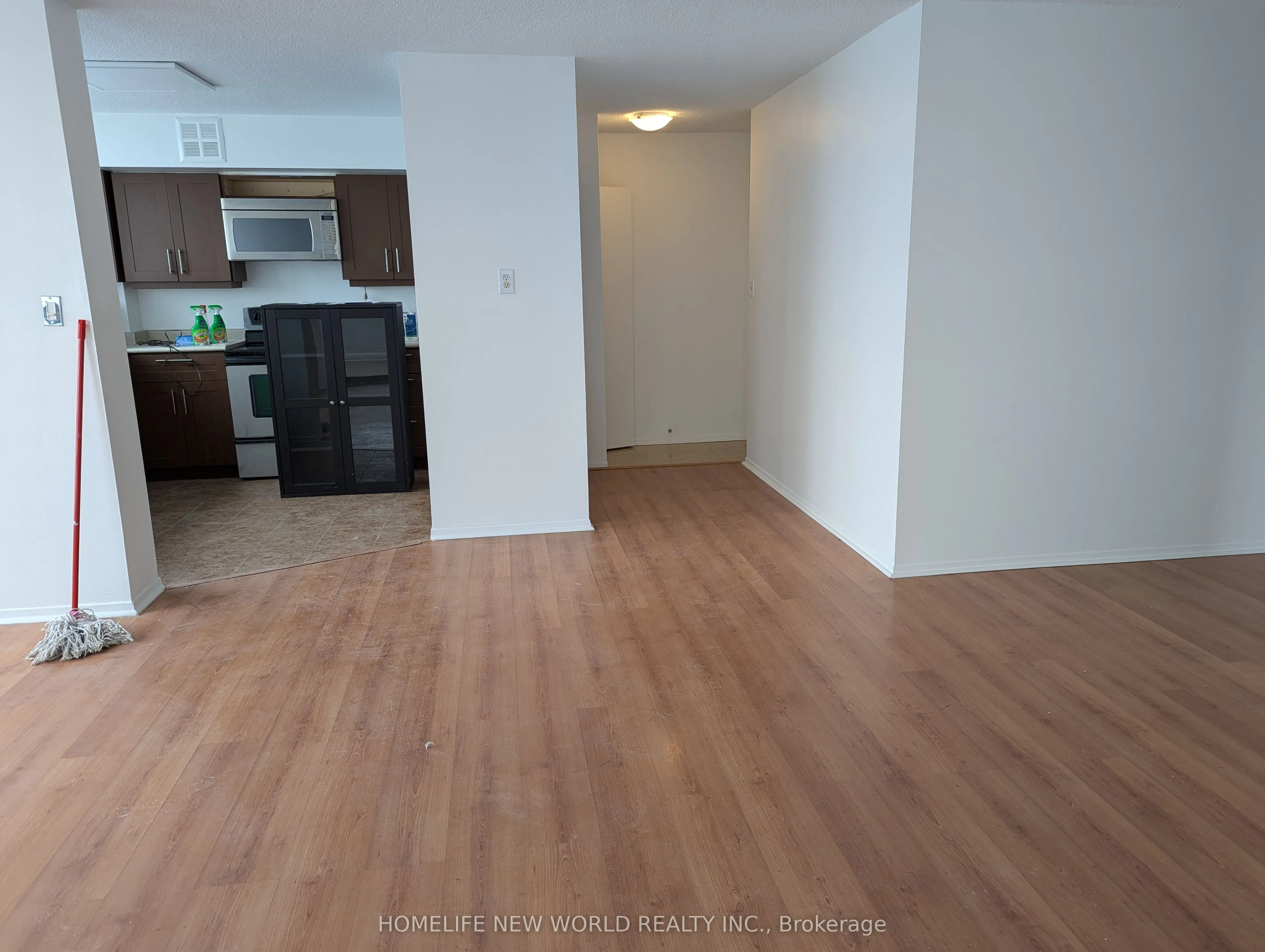 270 Queens Quay W, #2501