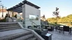 160 Vanderhoof Avenue #417