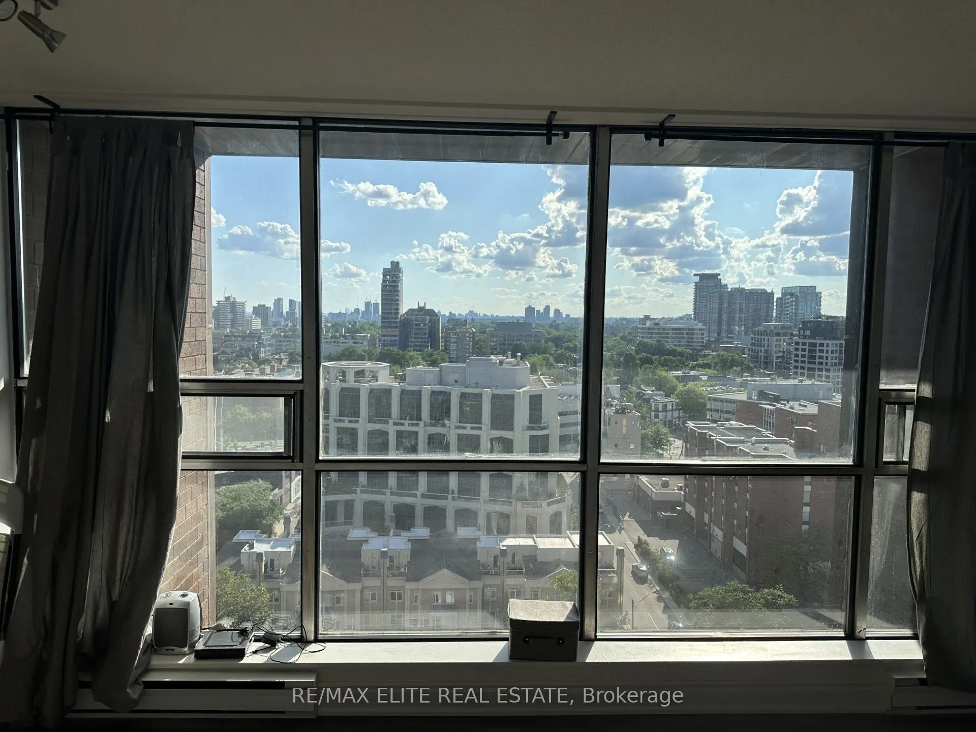 914 Yonge Street, #1212