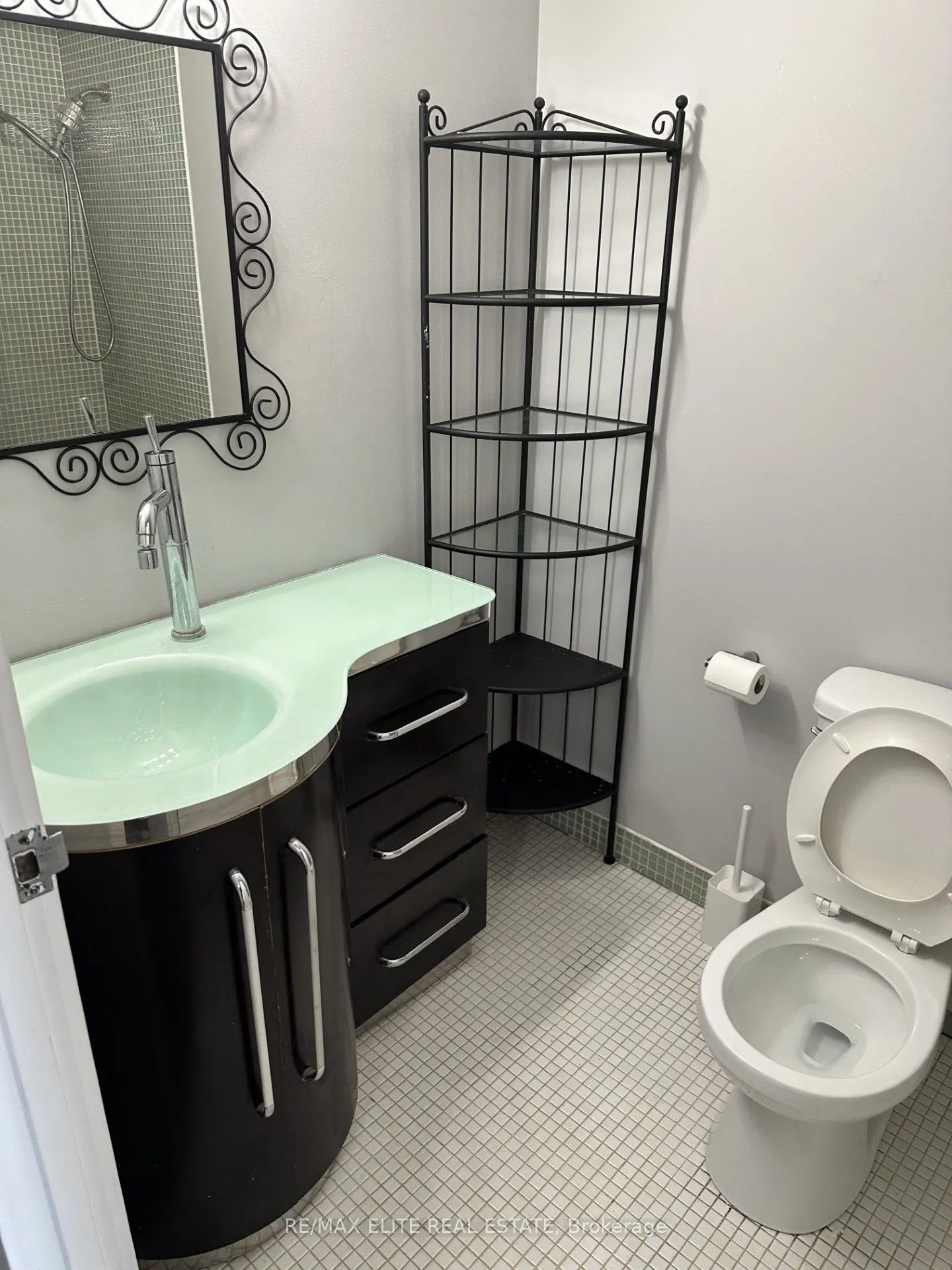 914 Yonge Street, #1212