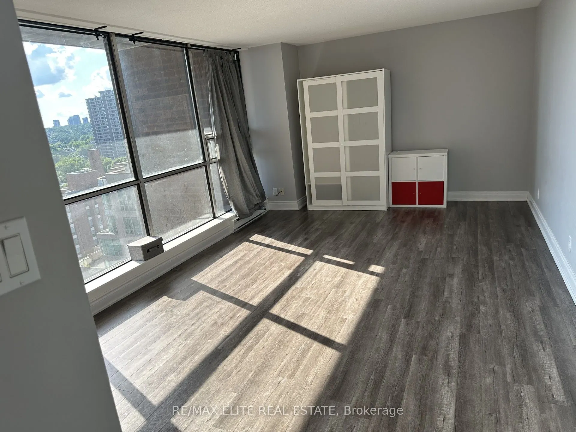 914 Yonge Street, #1212