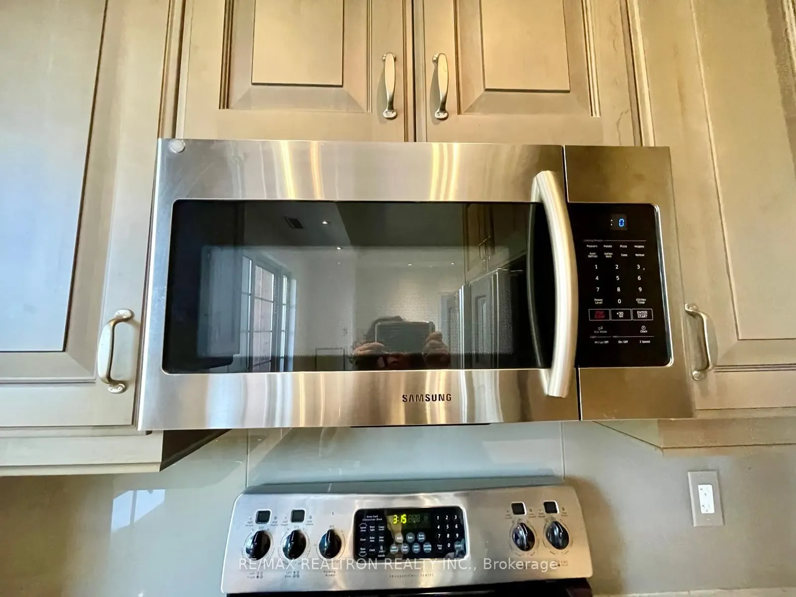 21 Burkebrook Place, #413