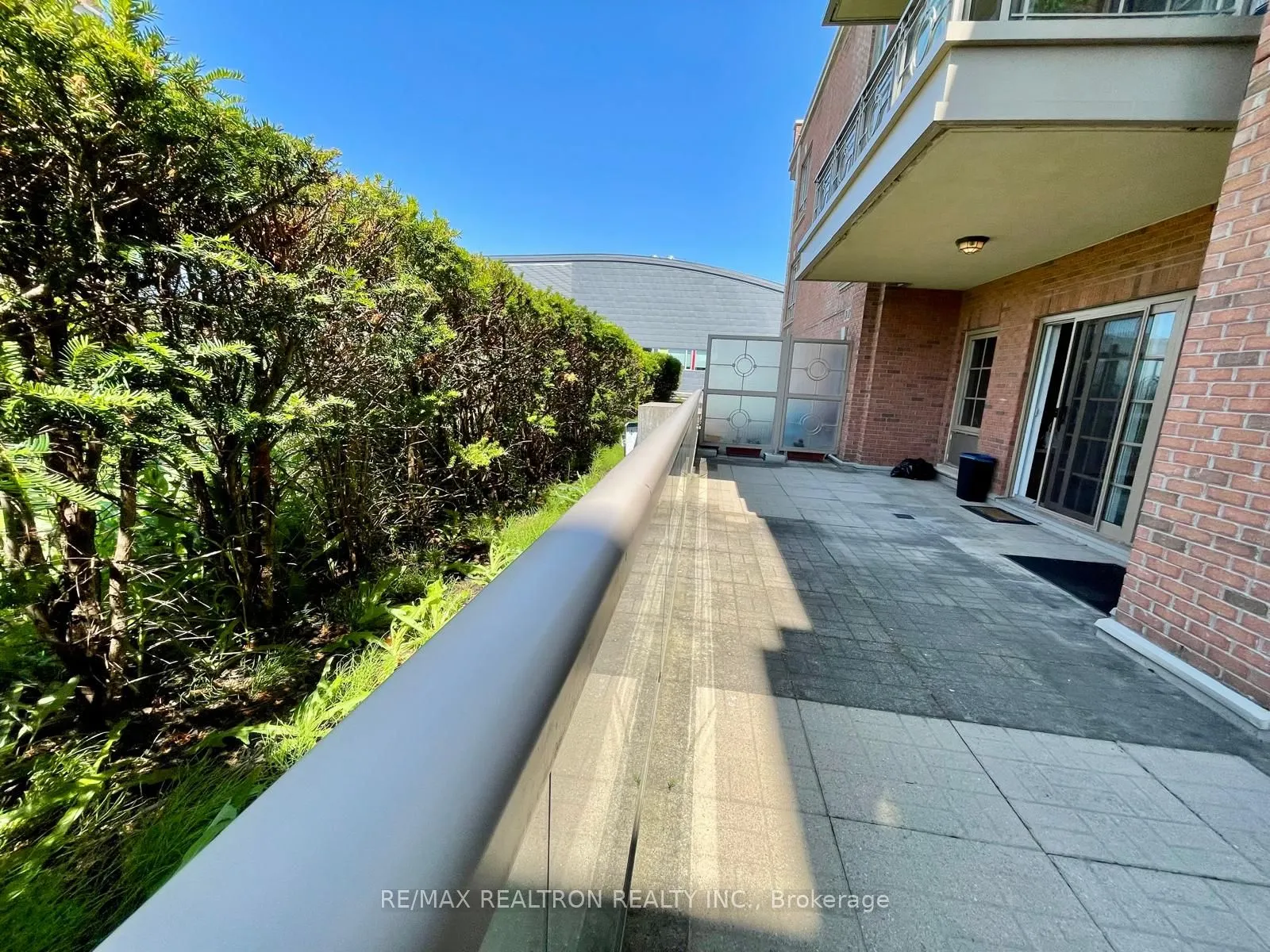 21 Burkebrook Place, #413