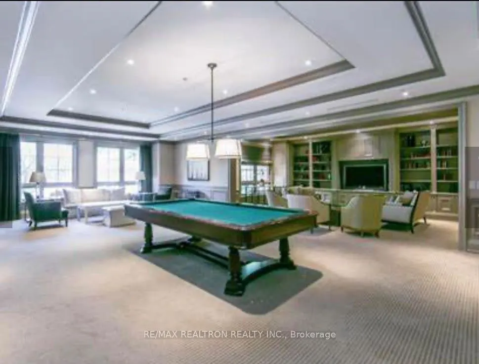 21 Burkebrook Place, #413