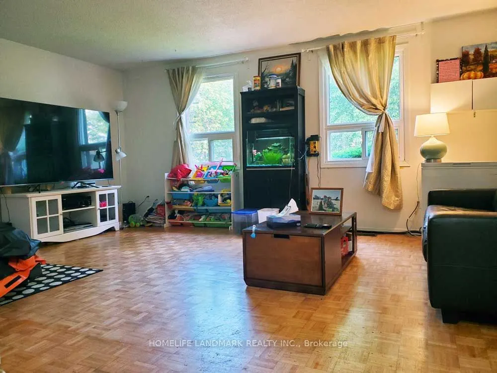 45 Hollyberry Trail
