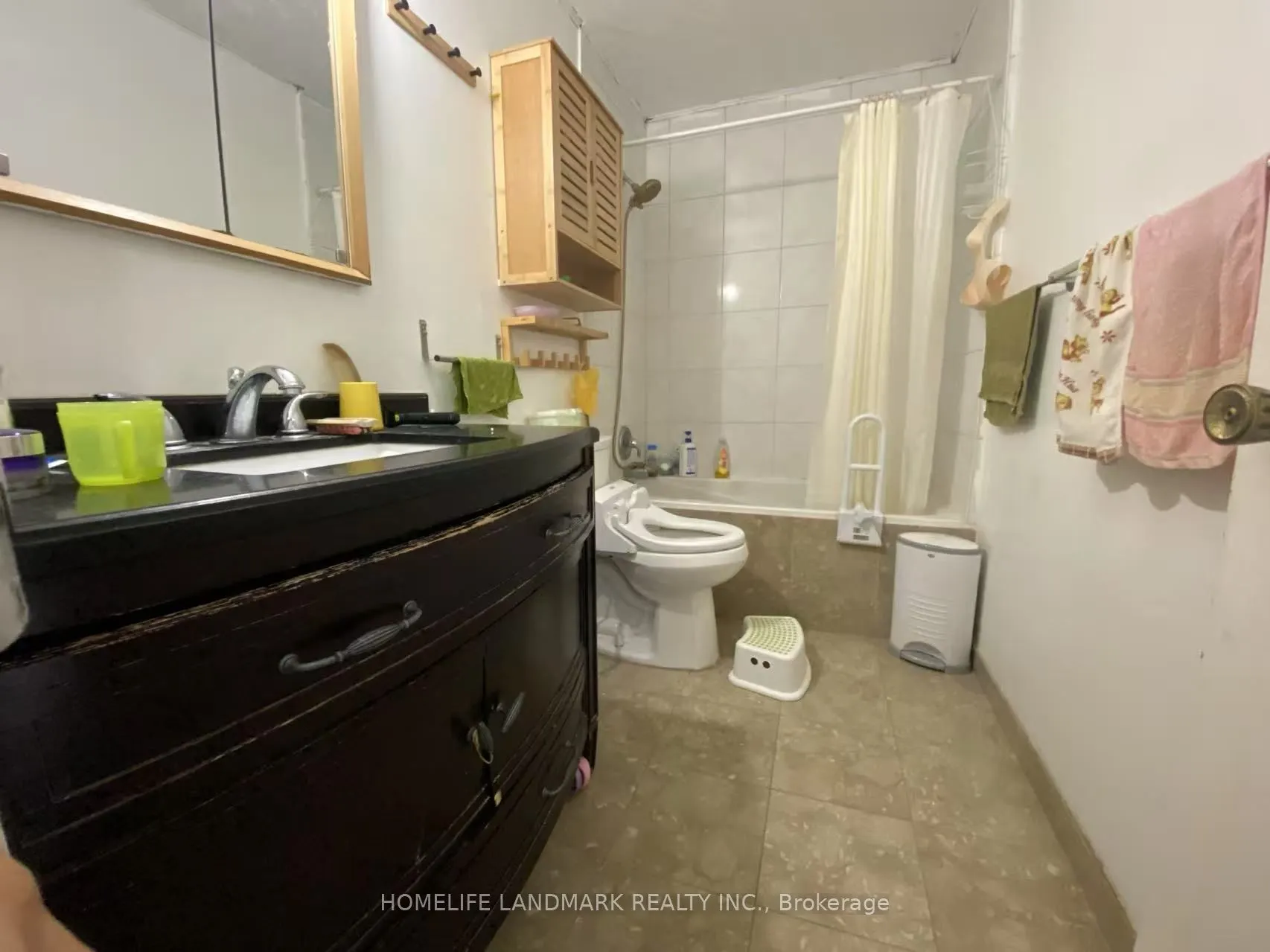 45 Hollyberry Trail