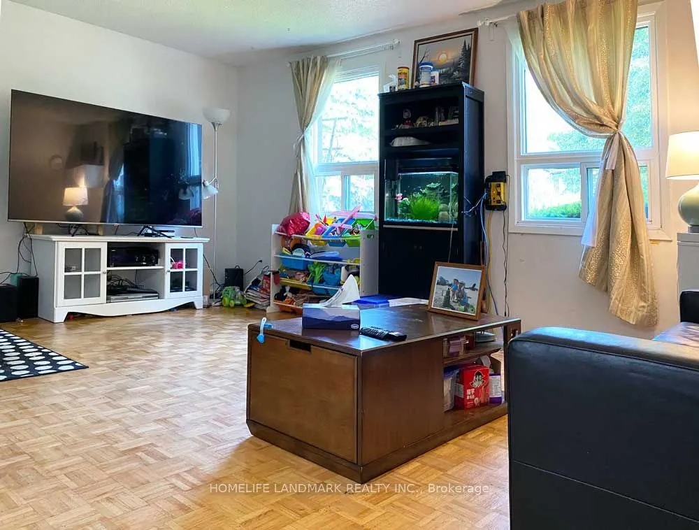 45 Hollyberry Trail