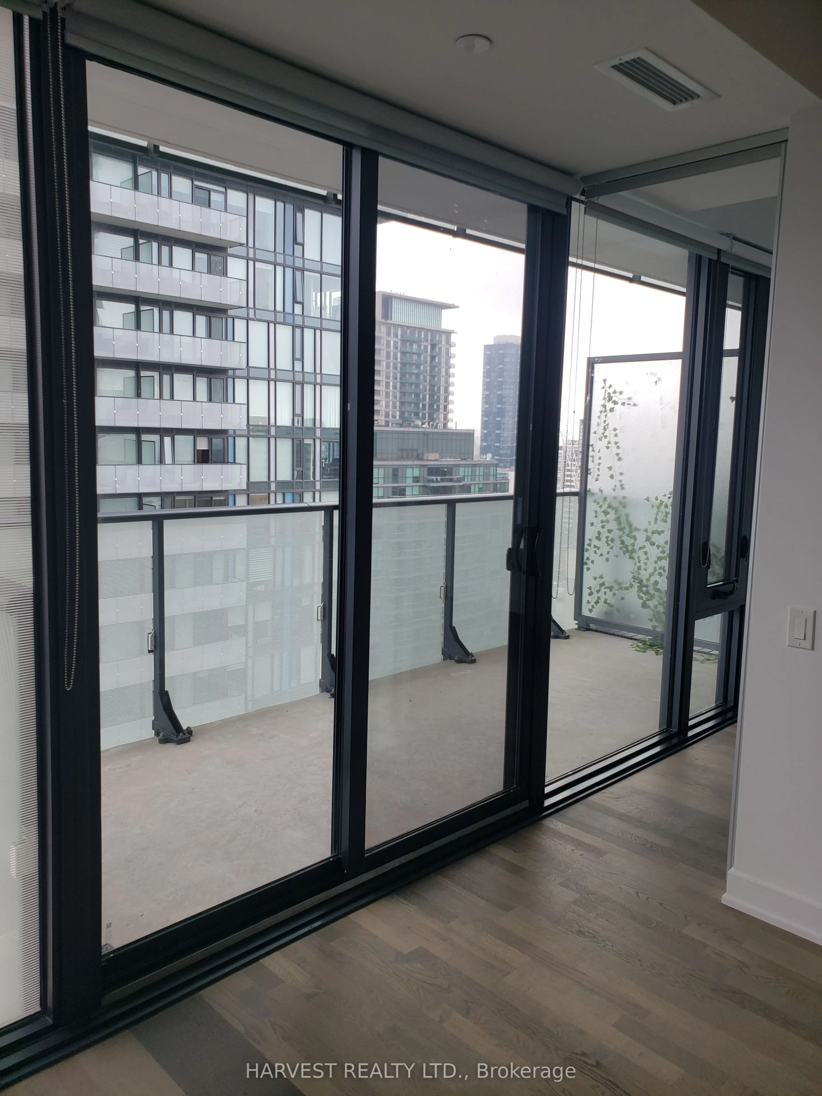 185 Roehampton Avenue, #1513