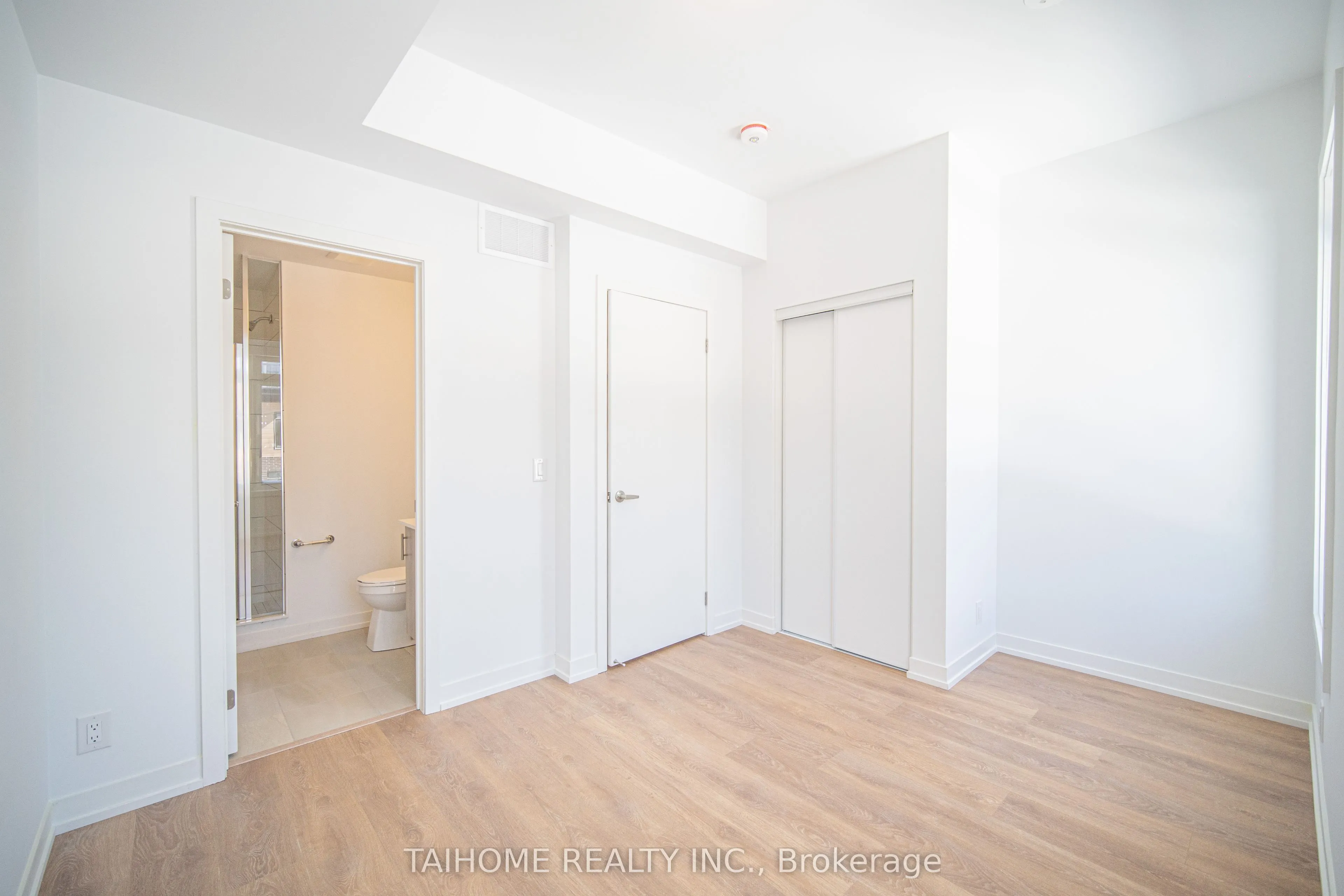 35 CASE OOTES Drive