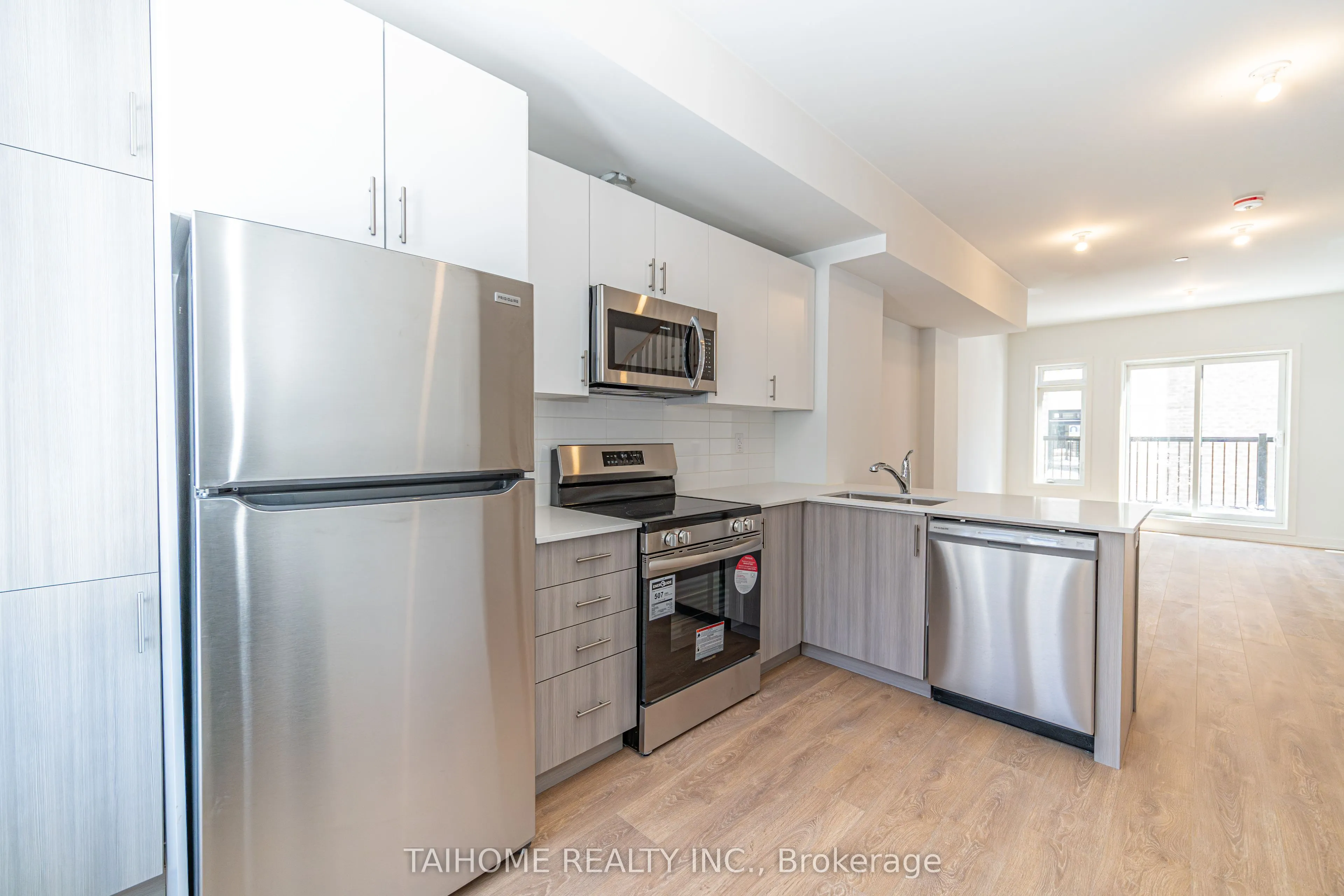 35 CASE OOTES Drive