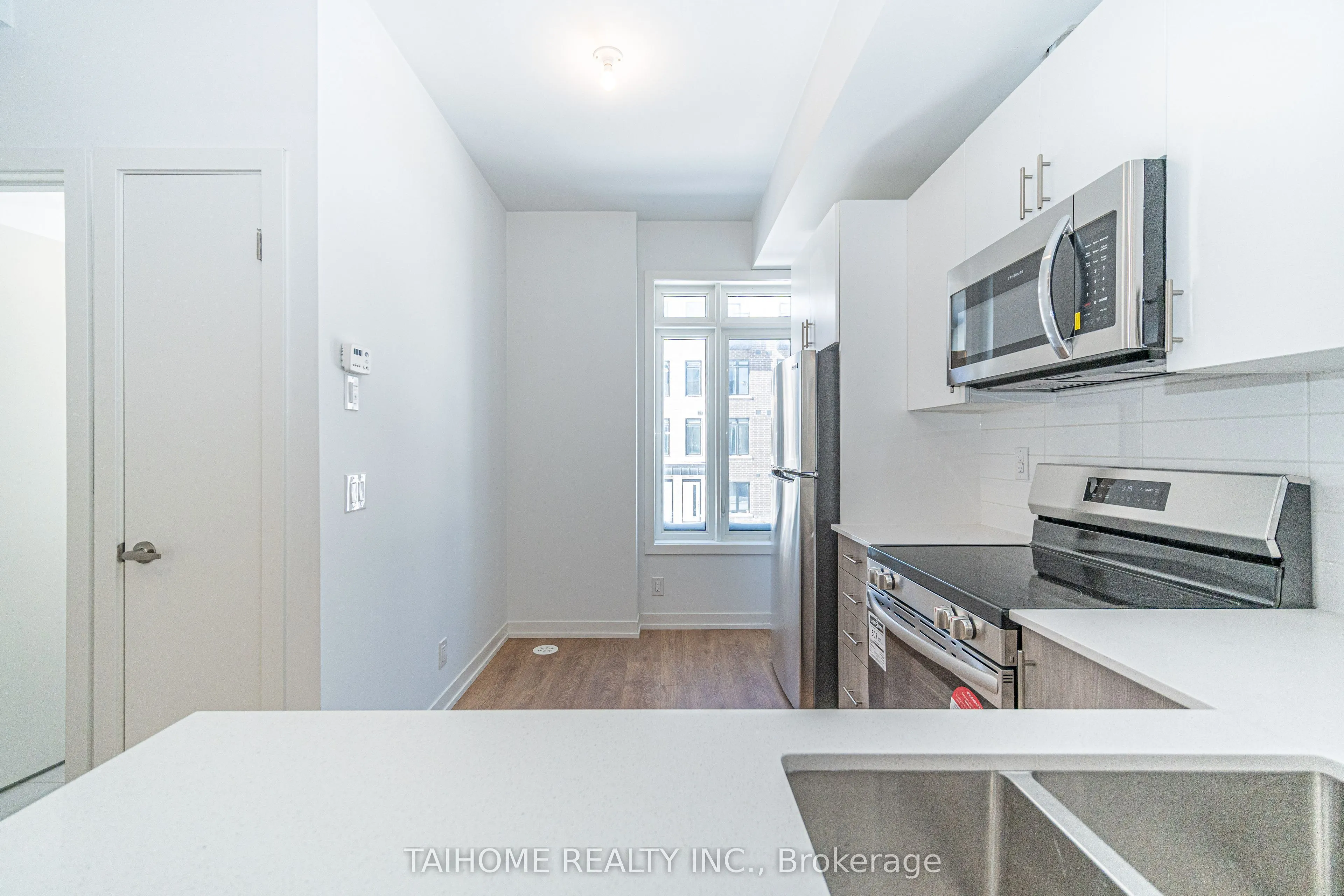 35 CASE OOTES Drive