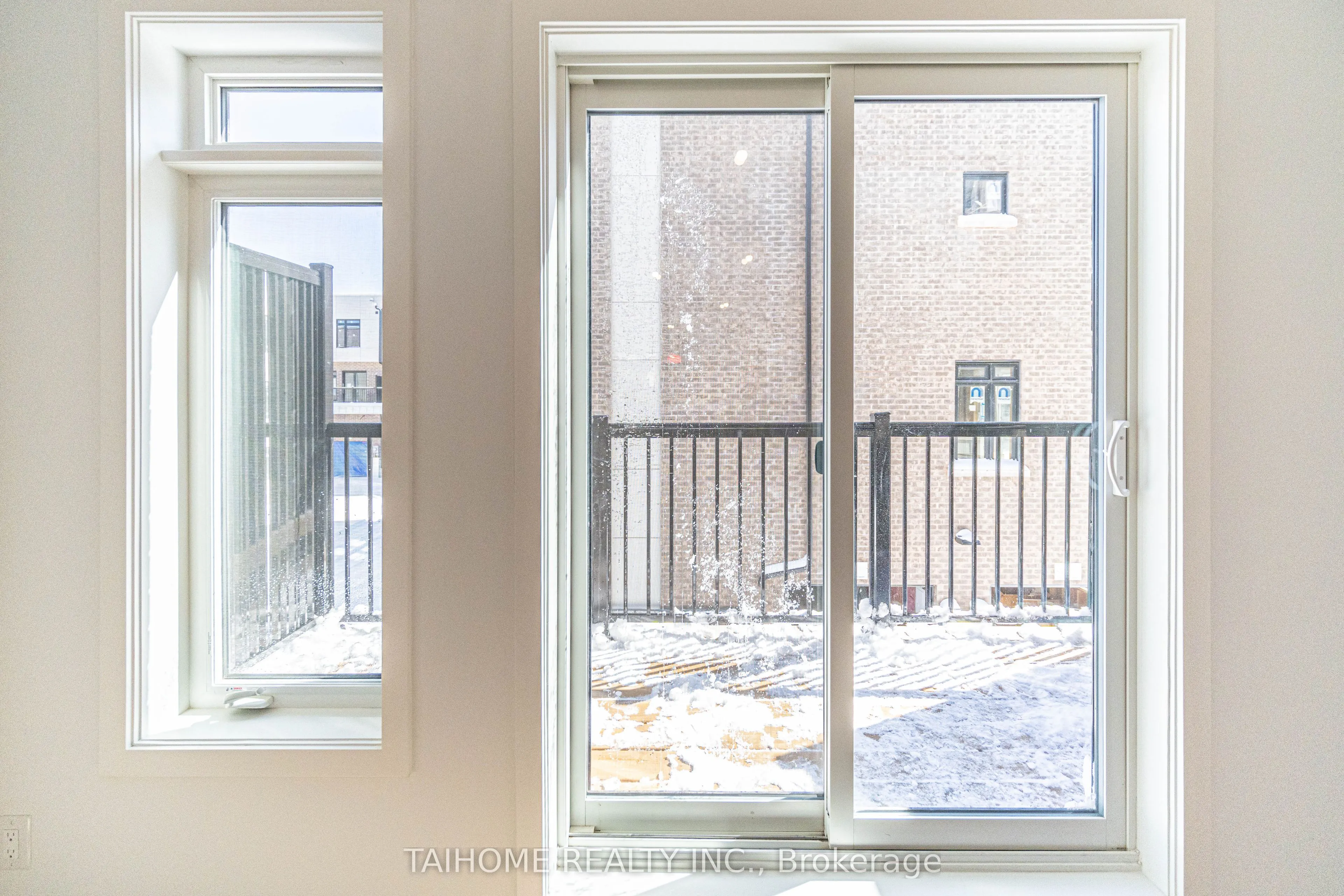 35 CASE OOTES Drive