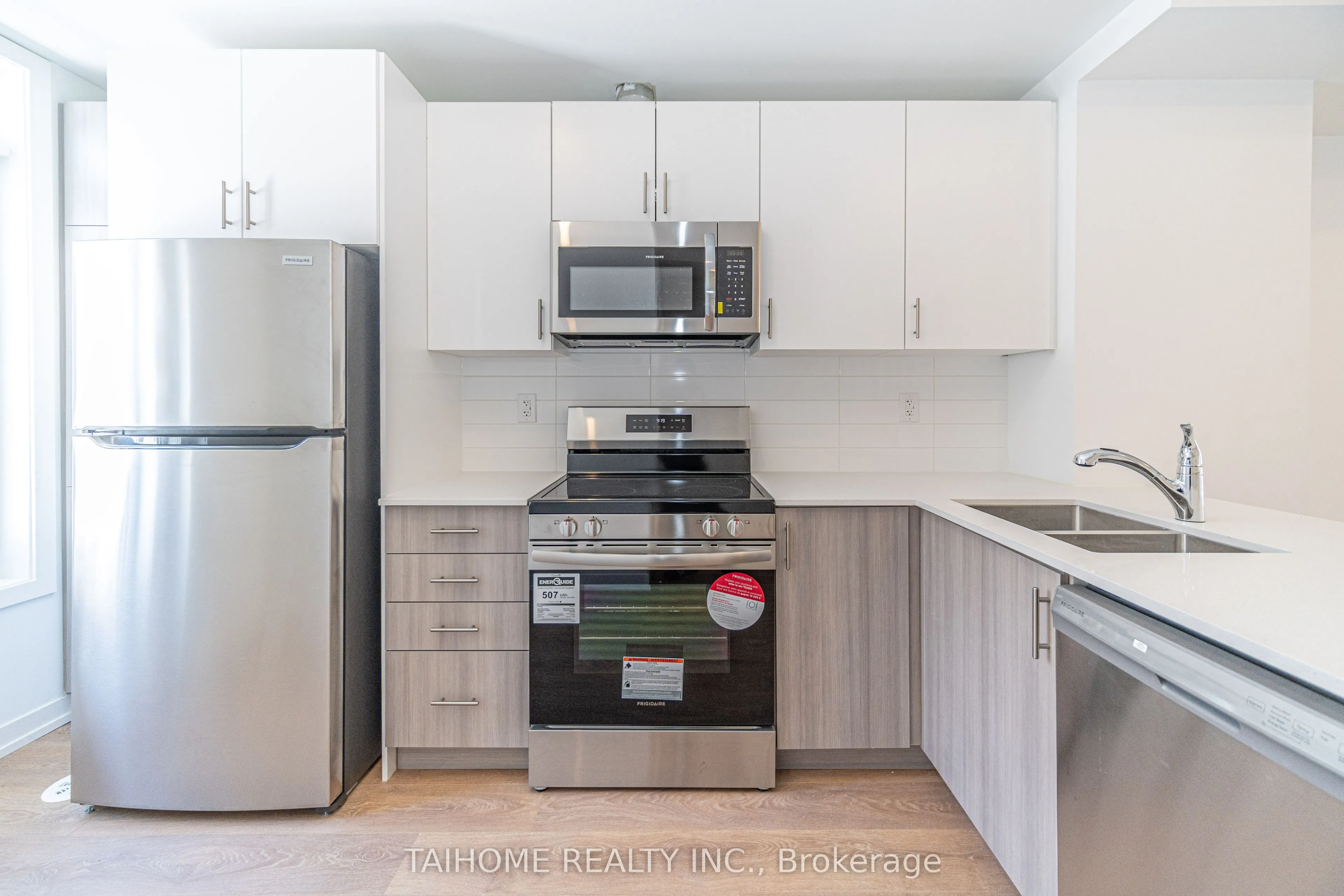 35 CASE OOTES Drive