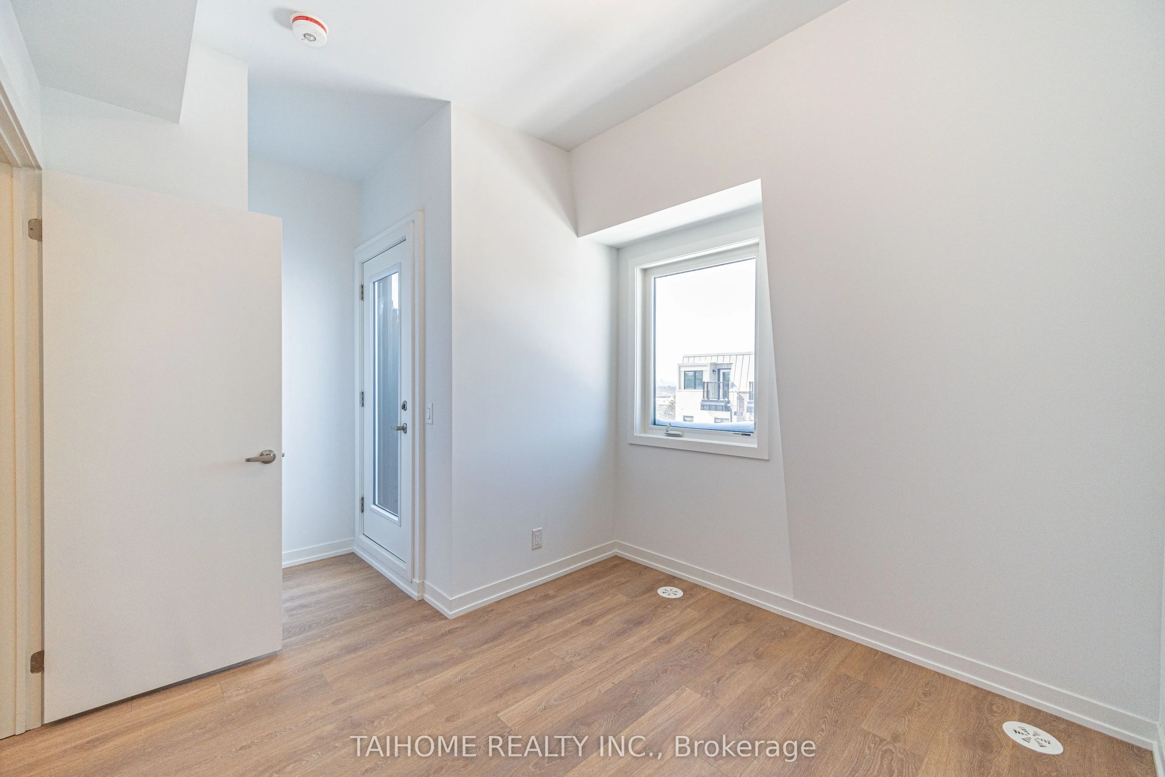 35 CASE OOTES Drive