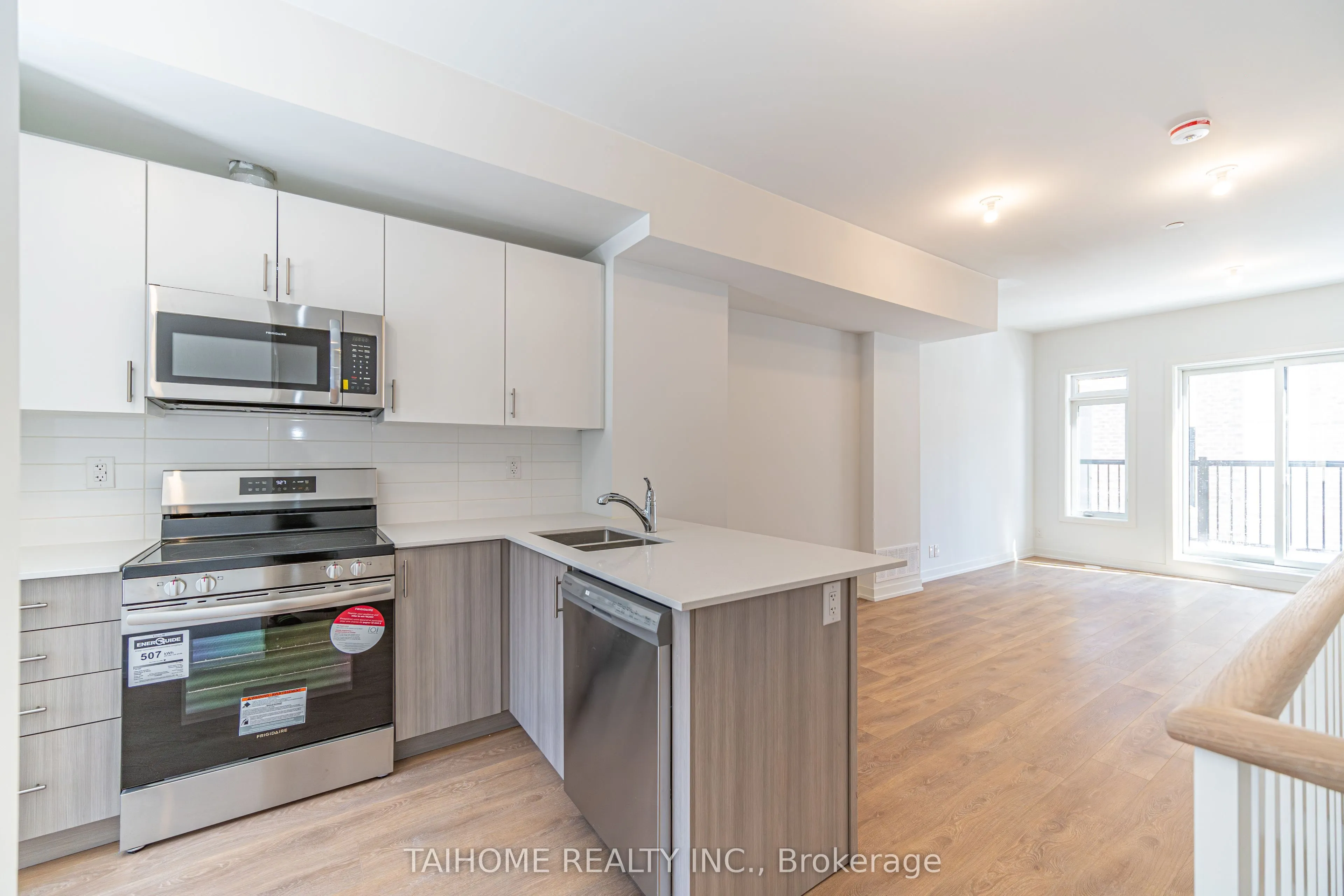 35 CASE OOTES Drive