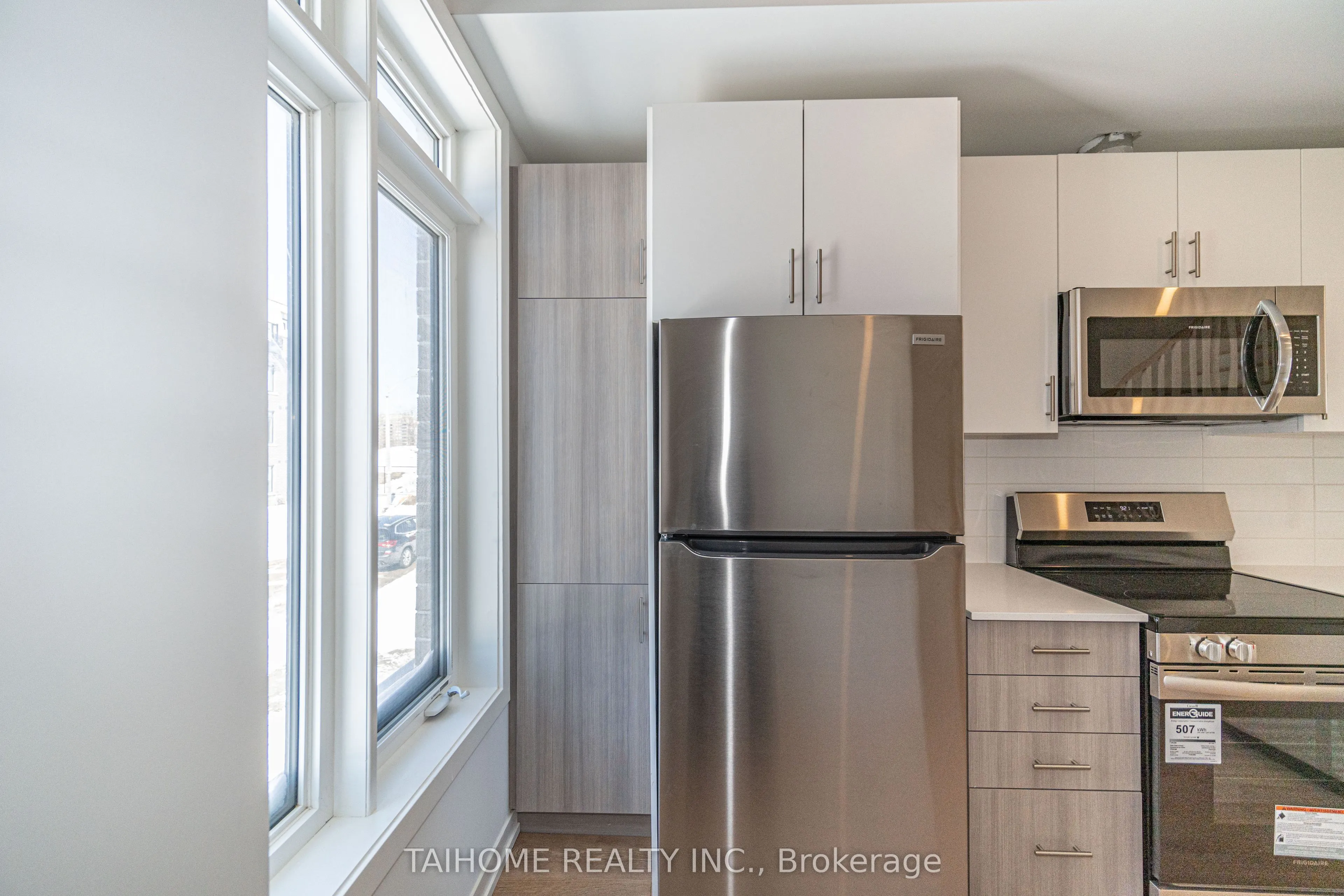 35 CASE OOTES Drive