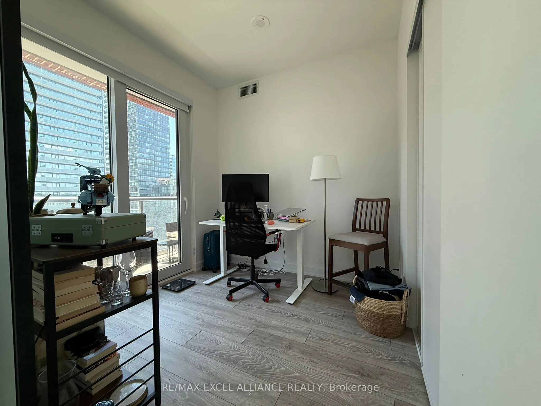 108 Peter Street, #1316