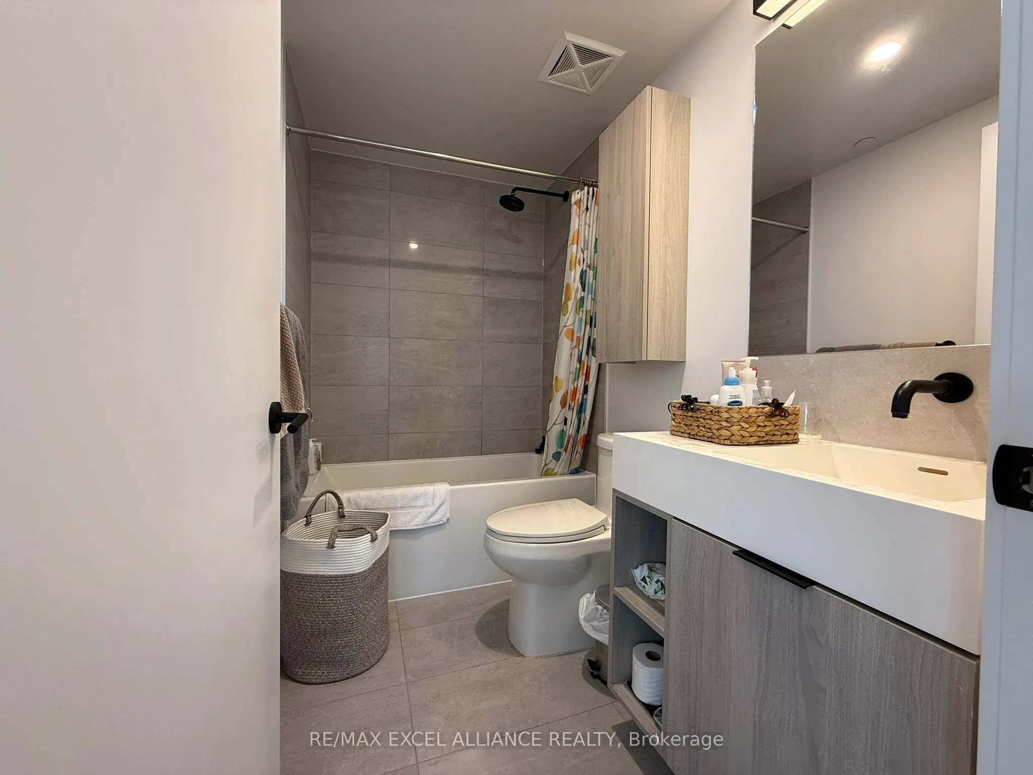 108 Peter Street, #1316